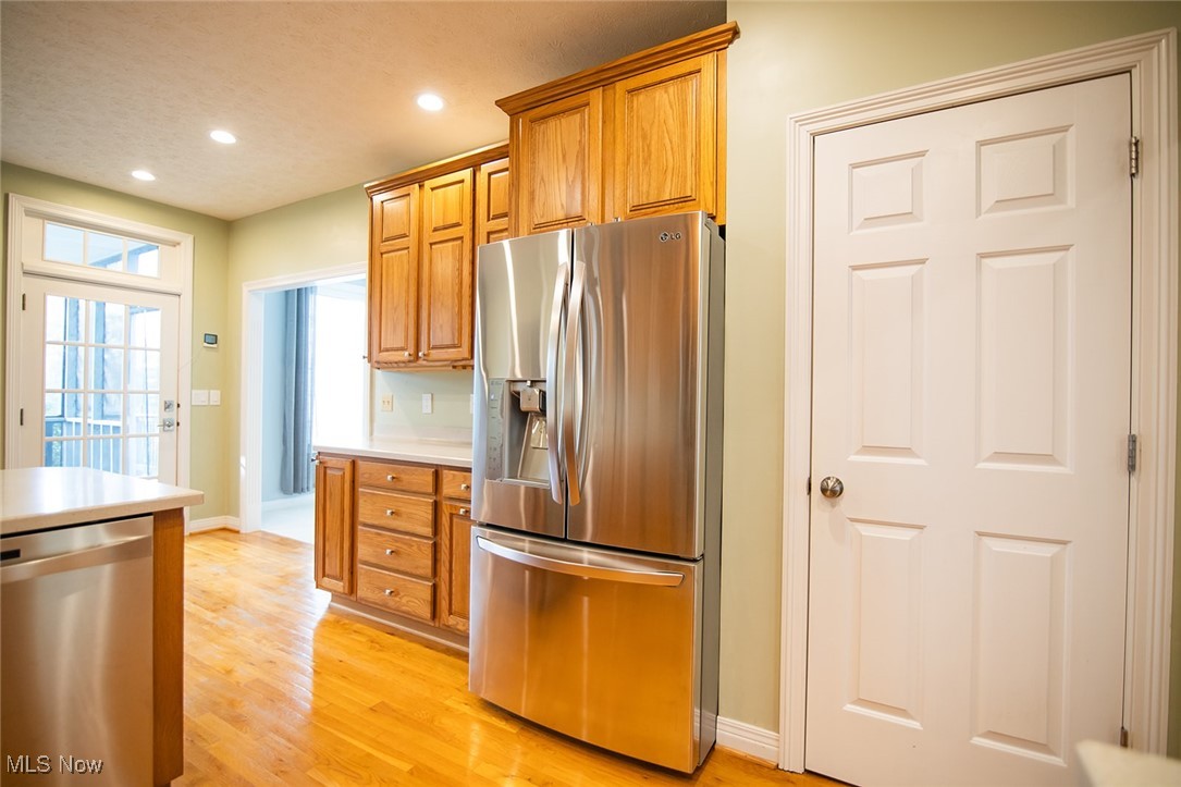 Vienna, West Virginia, 26105, United States, 4 Bedrooms Bedrooms, ,5 BathroomsBathrooms,Residential,For Sale,1987496