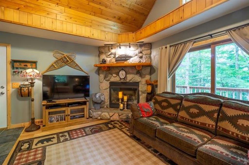 Rhinelander, Wisconsin, 54501, United States, 3 Bedrooms Bedrooms, ,3 BathroomsBathrooms,Residential,For Sale,1908490