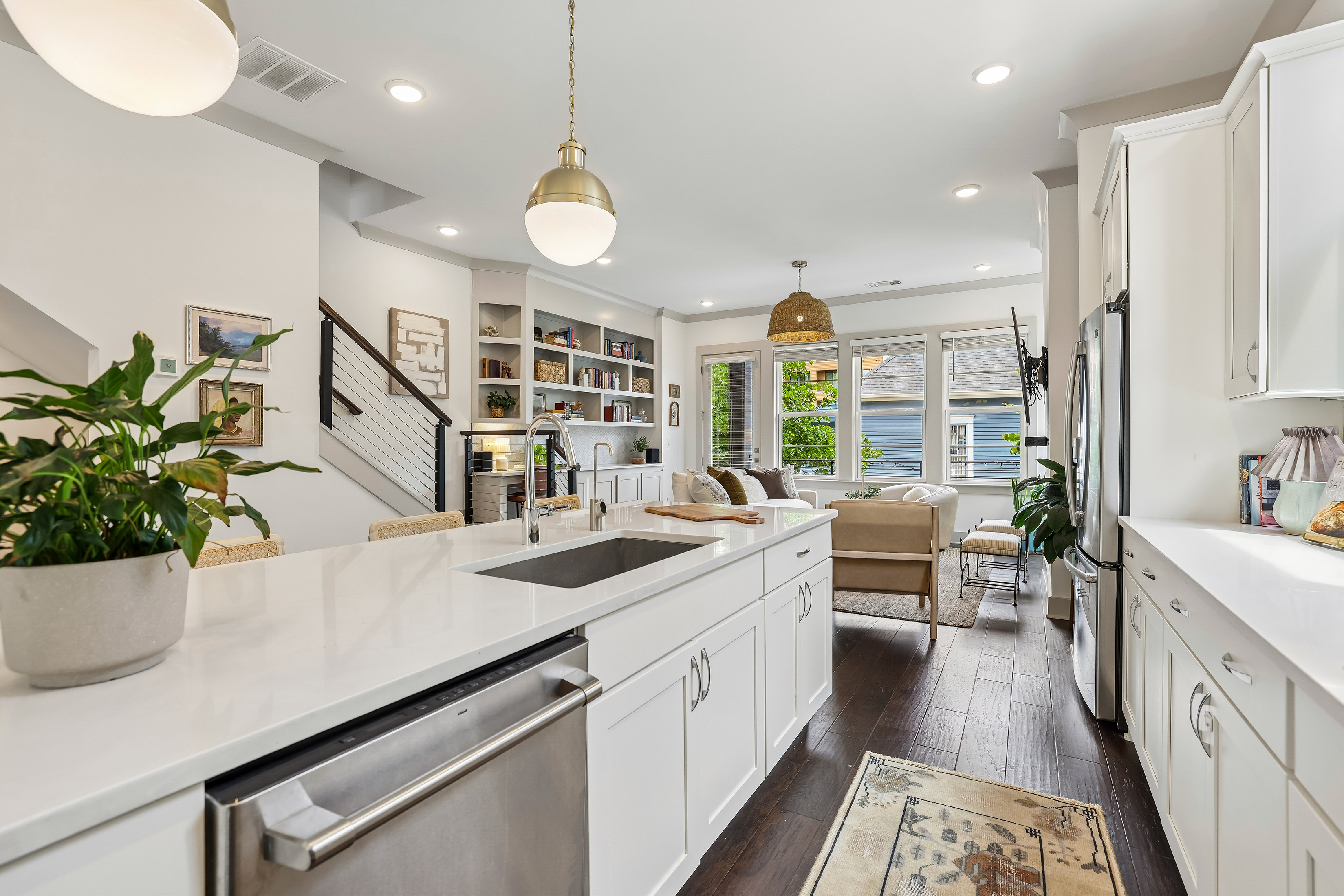  Sunlit Corner Unit Townhome with a Private Rooftop Terrace - 物件實景