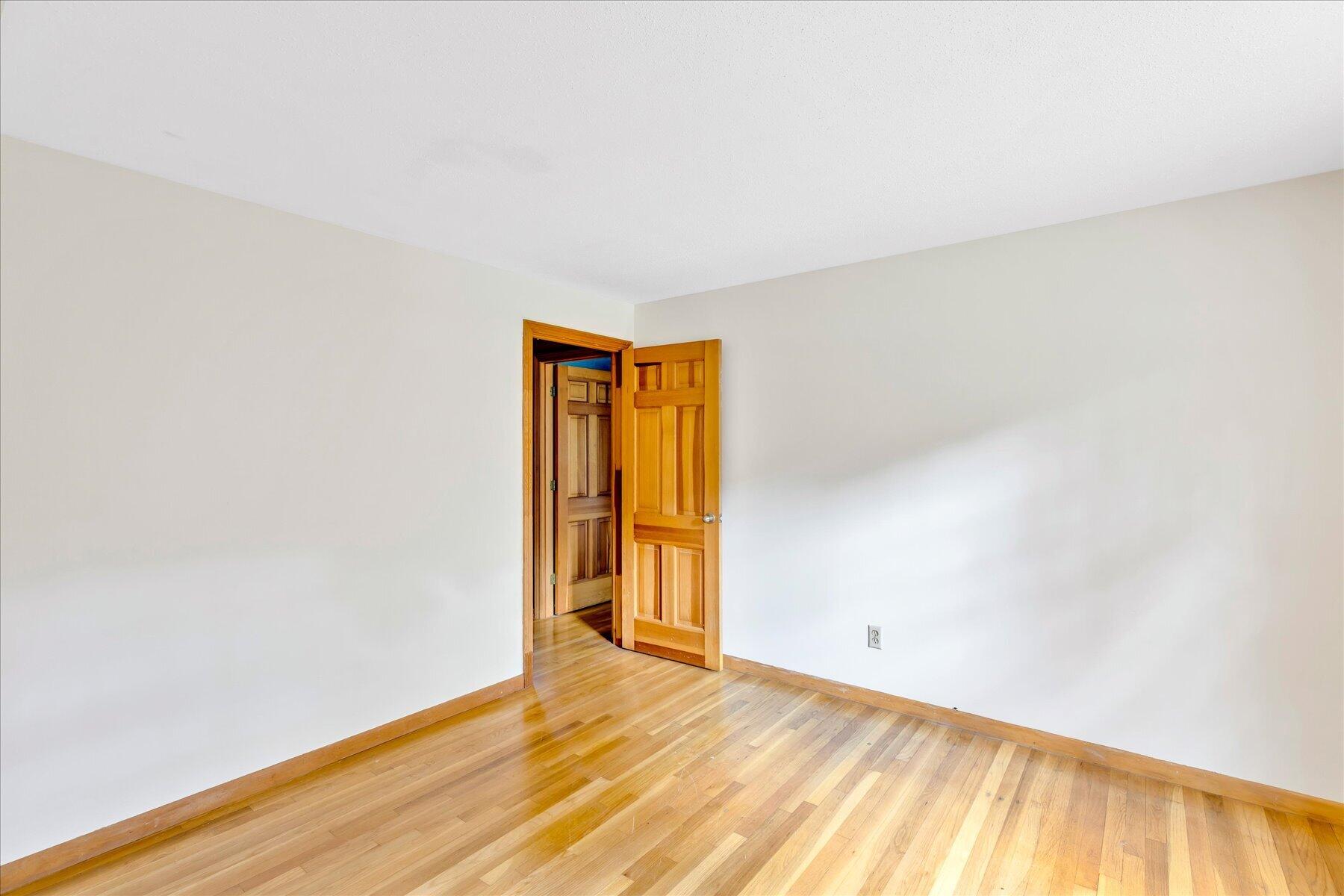  804 Putnam Avenue - 物件實景