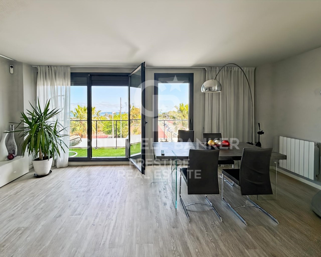Barcelona, Catalonia, ES, 4 Bedrooms Bedrooms, ,3 BathroomsBathrooms,Residential,For Sale,1804639