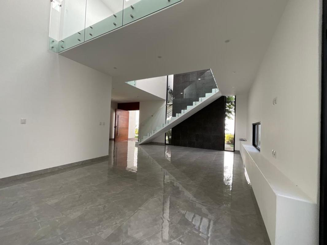 Condado de Sayavedra C3, Atizapán de Zaragoza, Estado de México, 52938, Mexico, 4 Bedrooms Bedrooms, ,4 BathroomsBathrooms,Residential,For Sale,Condado de Sayavedra C3,1440896