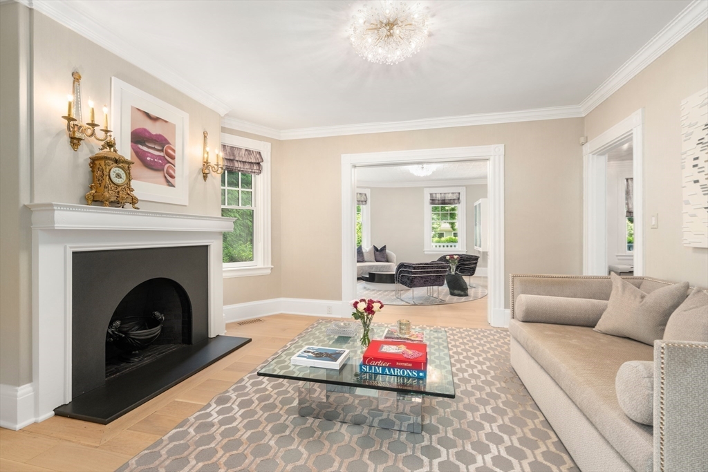 Newton, Massachusetts, 02465, United States, 5 Bedrooms Bedrooms, ,6 BathroomsBathrooms,Residential,For Sale,1908545