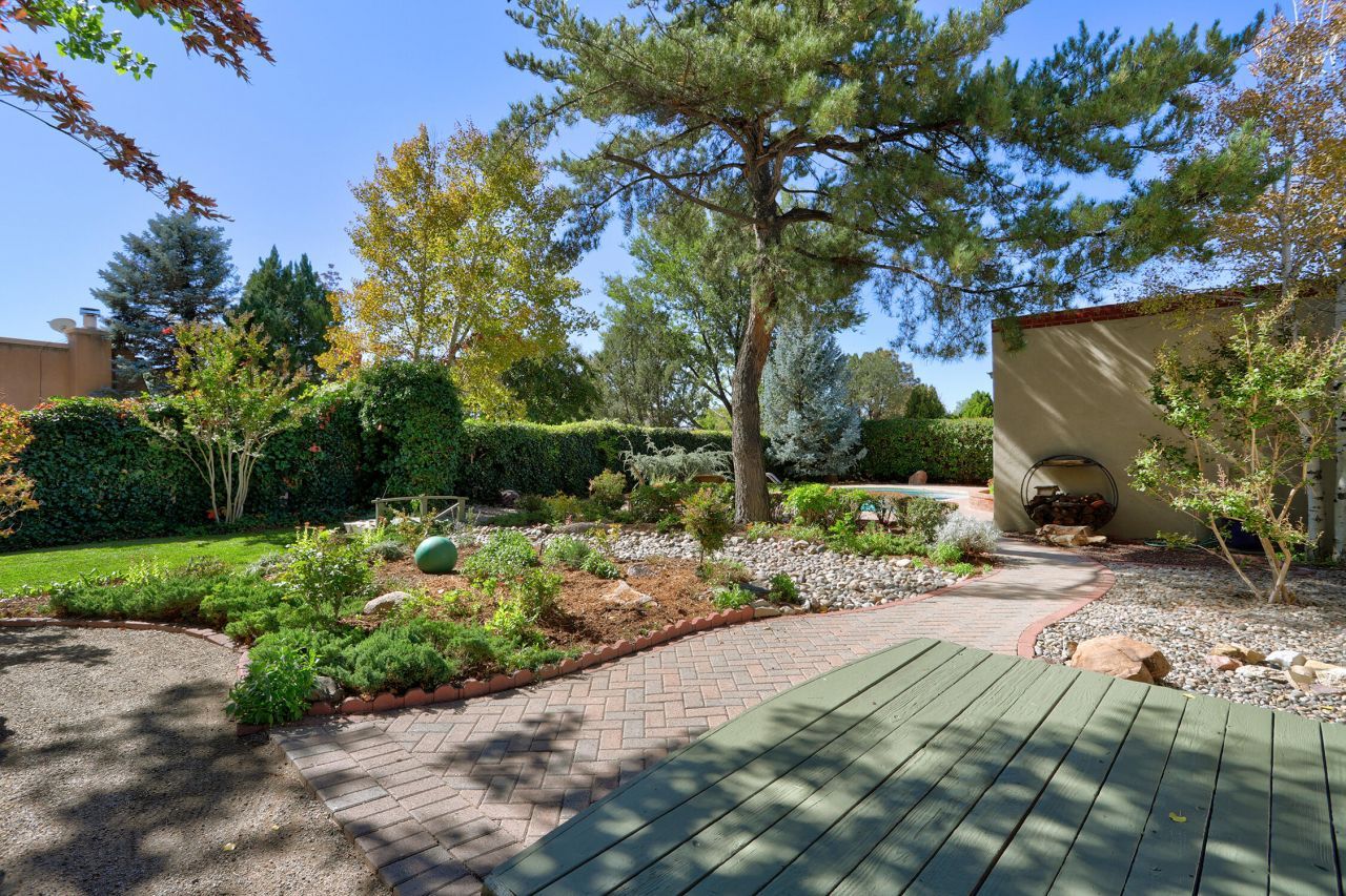 Albuquerque, New Mexico, 87109, United States, 3 Bedrooms Bedrooms, ,2 BathroomsBathrooms,Residential,For Sale,1970337