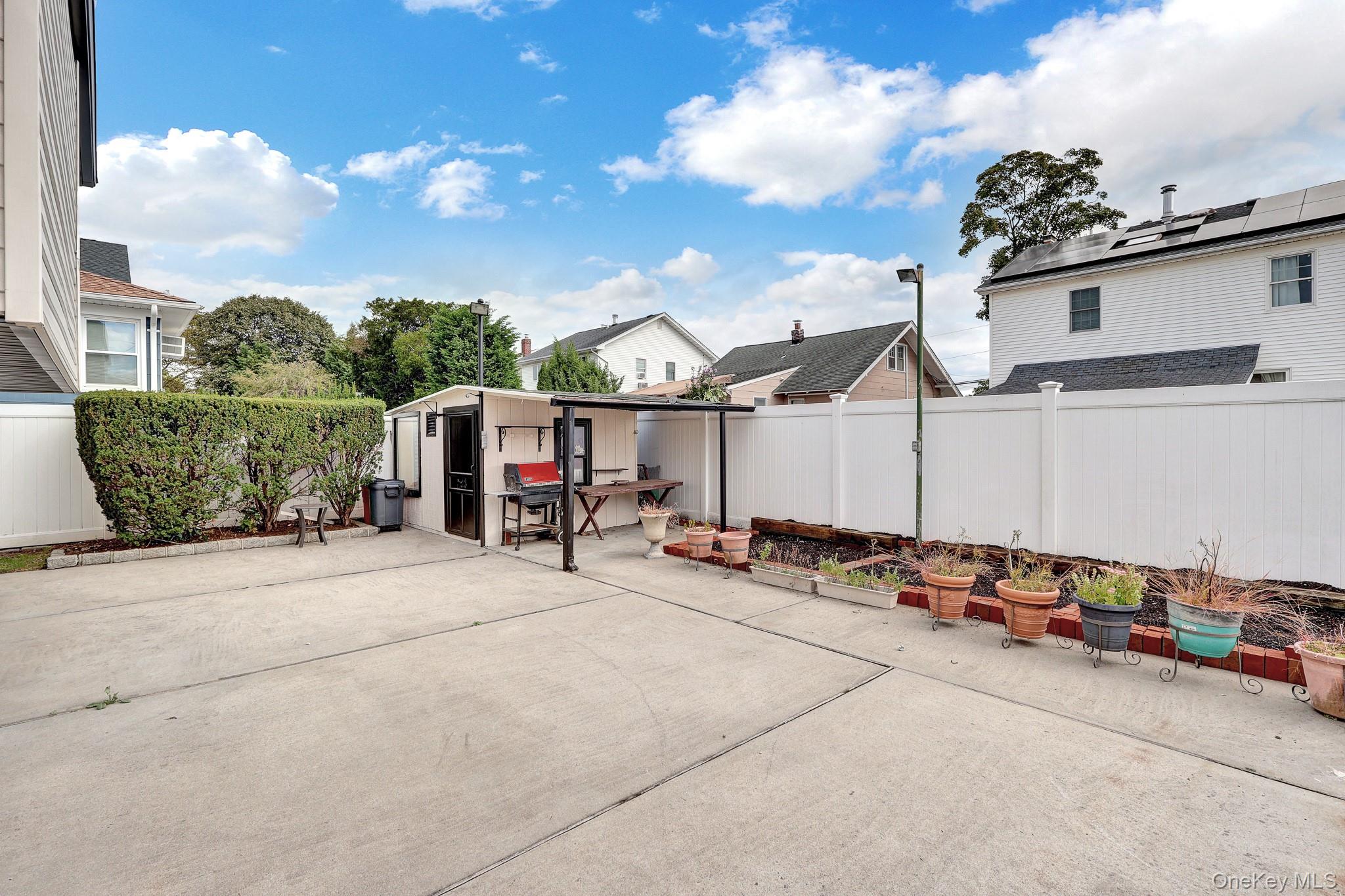  3273 5th Street, Oceanside, NY, 11572 - 物件實景