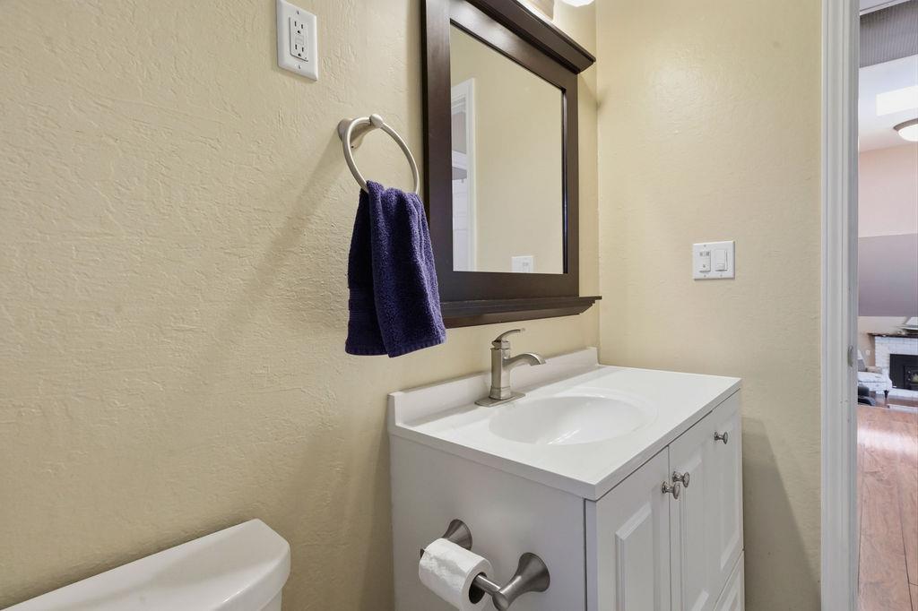 Auburn, California, 95602, United States, 3 Bedrooms Bedrooms, ,2 BathroomsBathrooms,Residential,For Sale,2048014