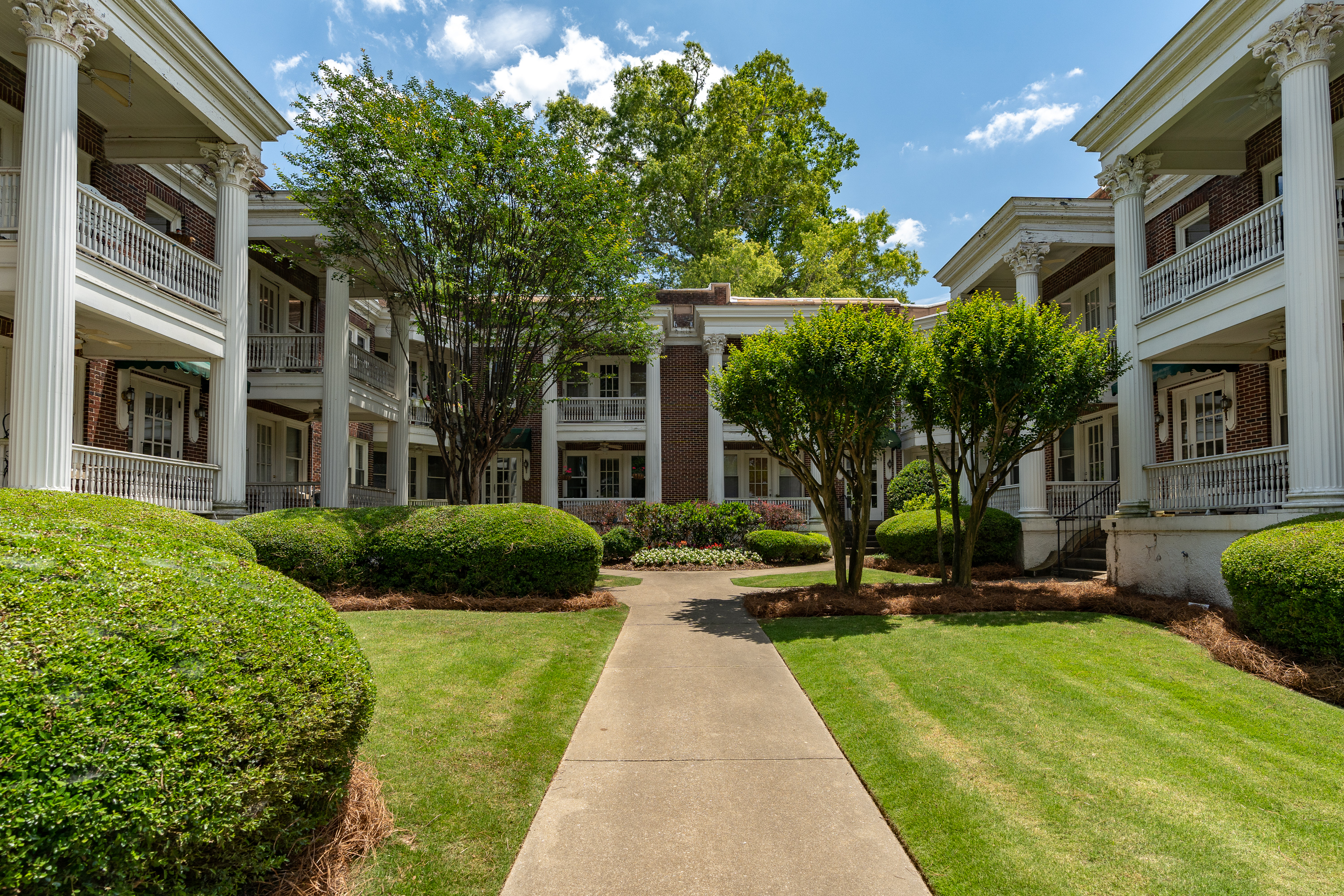 12th Ct, Birmingham, AL 35222