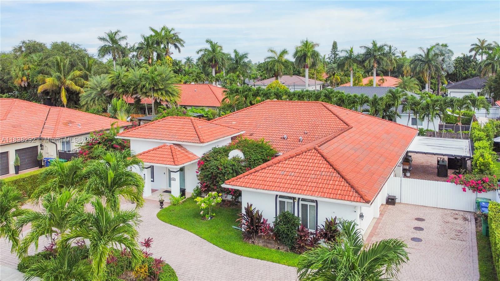 Miami, Florida, 33187, United States, 4 Bedrooms Bedrooms, ,3 BathroomsBathrooms,Residential,For Sale,1900896