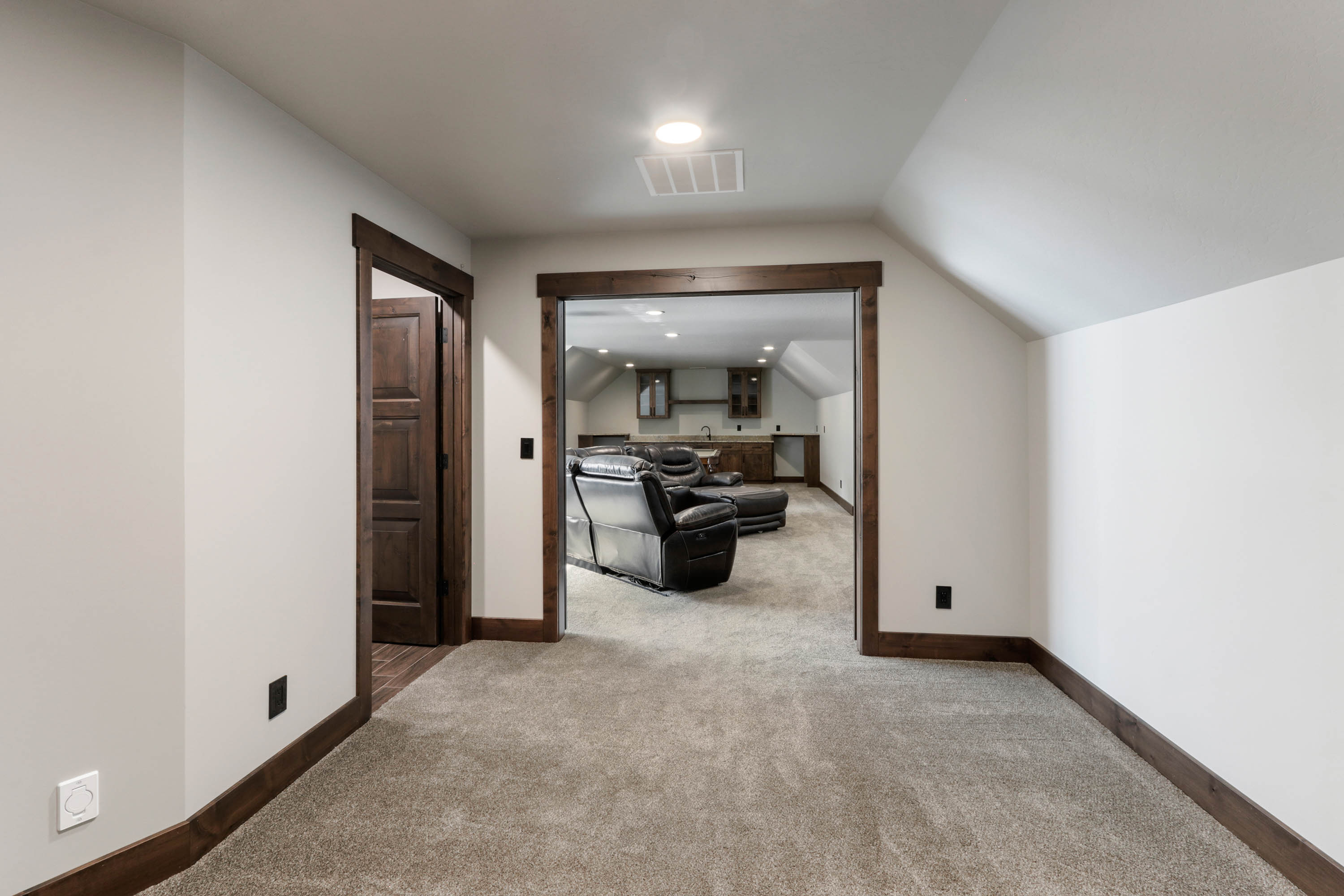 Sandpoint, Idaho, 83864, United States, 6 Bedrooms Bedrooms, ,8 BathroomsBathrooms,Residential,For Sale,1975419