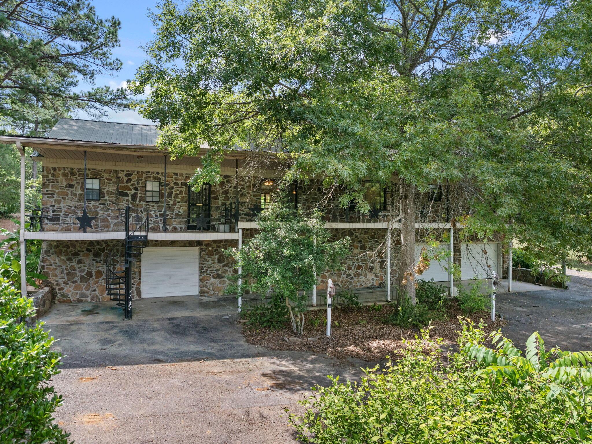 Reagan, Tennessee, 38368, United States, 6 Bedrooms Bedrooms, ,5 BathroomsBathrooms,Residential,For Sale,1927182