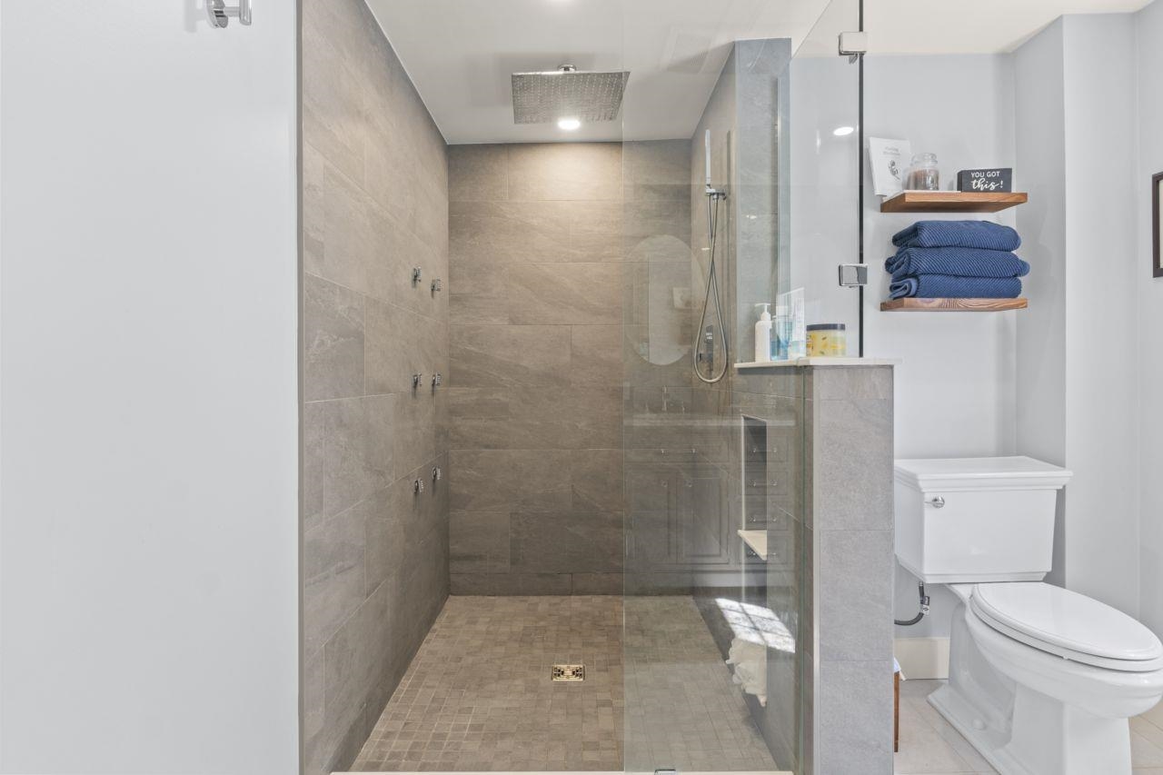 Barrington, New Hampshire, 03825, United States, 4 Bedrooms Bedrooms, ,3 BathroomsBathrooms,Residential,For Sale,1984390