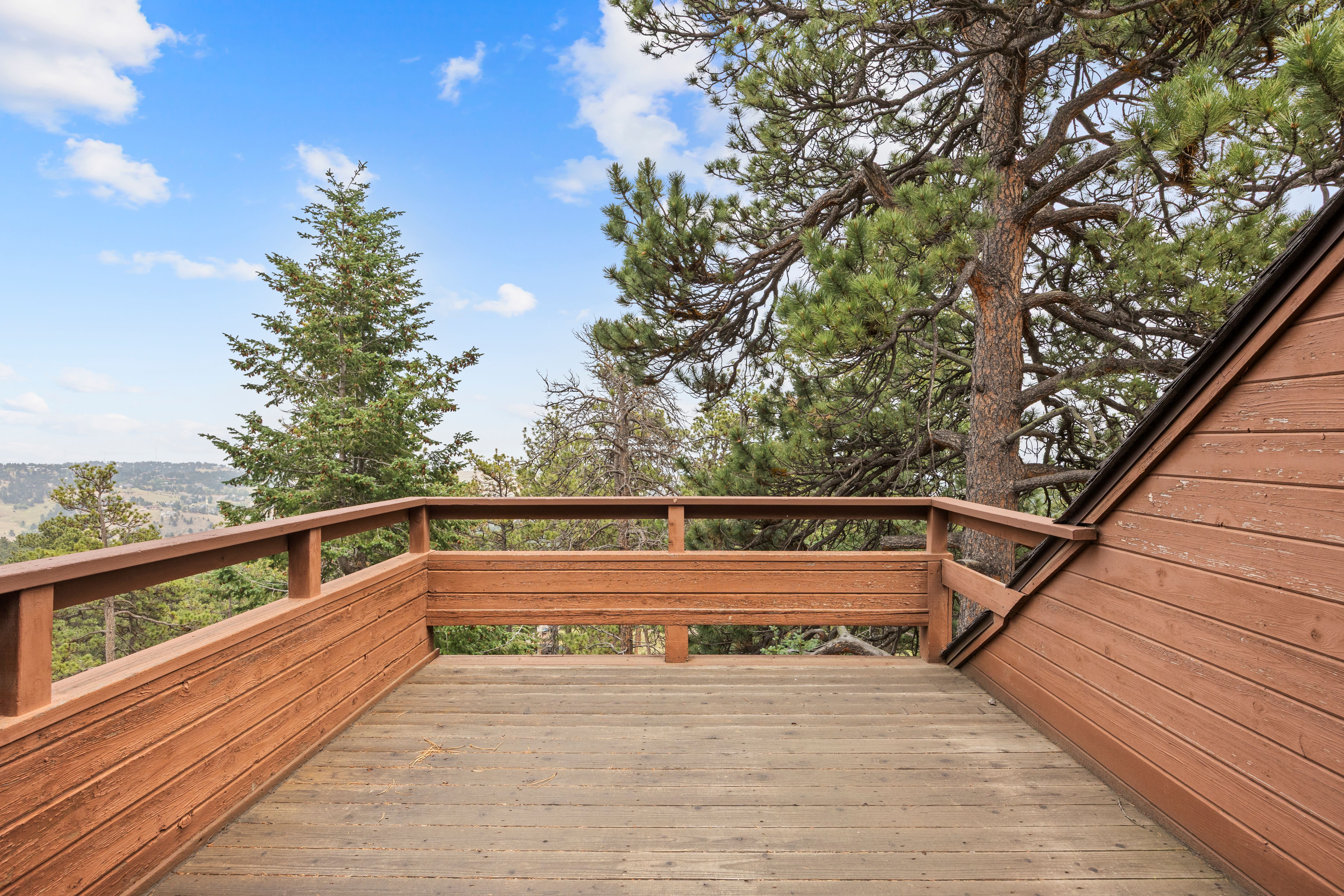  Set Among The Towering Pines and Natural Beauty of Genesee - 物件實景
