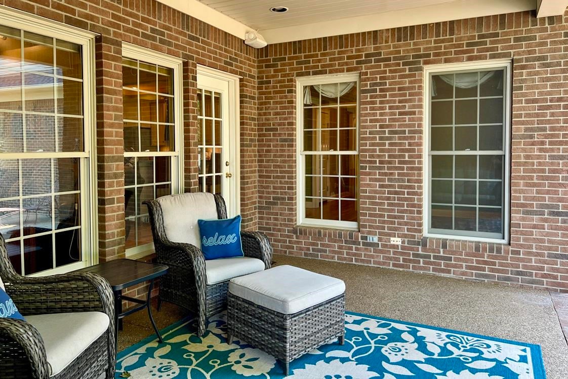 Franklin, Kentucky, 42134, United States, 4 Bedrooms Bedrooms, ,3 BathroomsBathrooms,Residential,For Sale,1941979