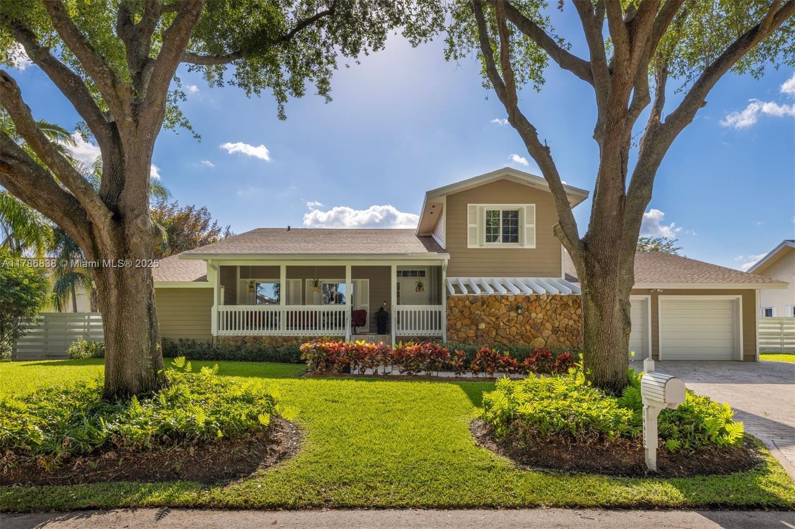 Miami, Florida, 33196, United States, 4 Bedrooms Bedrooms, ,4 BathroomsBathrooms,Residential,For Sale,1805262