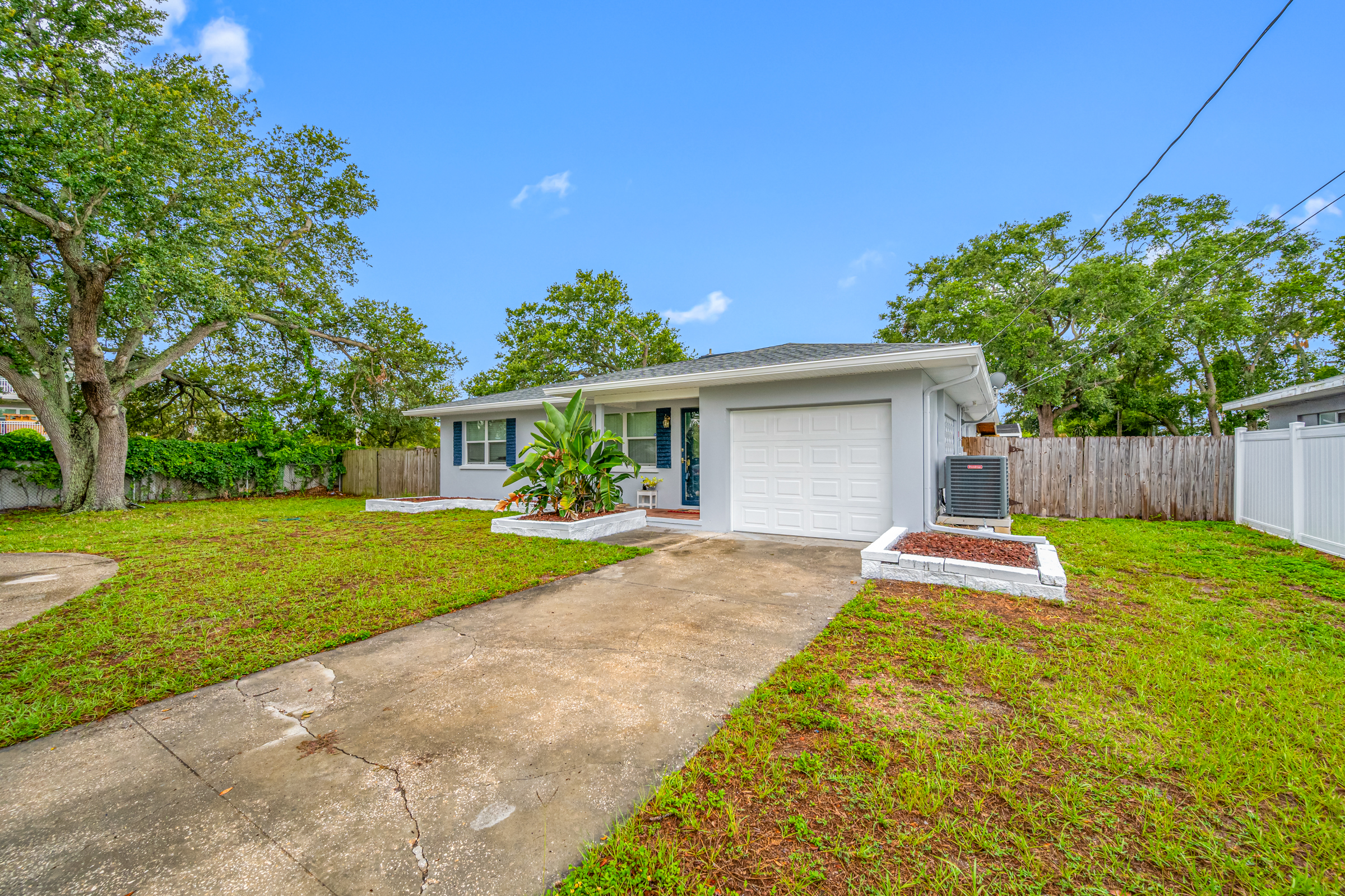 Clearwater, Florida, 33764, United States, 3 Bedrooms Bedrooms, ,2 BathroomsBathrooms,Residential,For Sale,1879424
