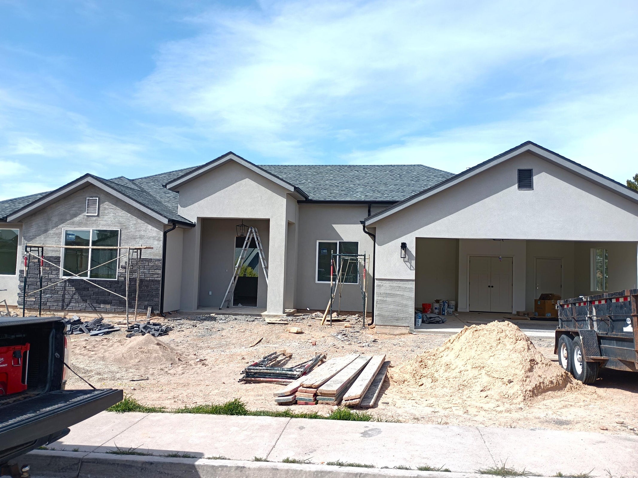 Cedar City, Utah, 84720, United States, 5 Bedrooms Bedrooms, ,2 BathroomsBathrooms,Residential,For Sale,1984032