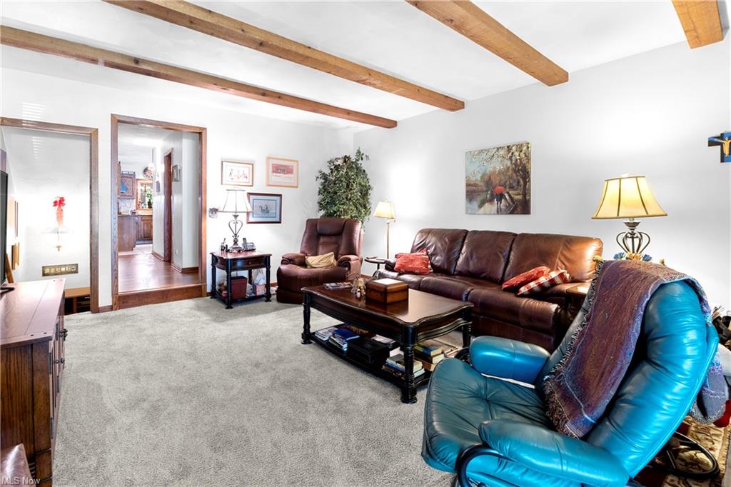 Chester, West Virginia, 26034, United States, 4 Bedrooms Bedrooms, ,3 BathroomsBathrooms,Residential,For Sale,1974553