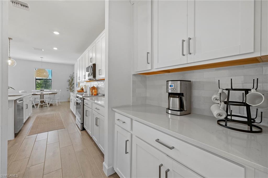 Fort Myers, Florida, 33913, United States, 4 Bedrooms Bedrooms, ,3 BathroomsBathrooms,Residential,For Sale,1988149