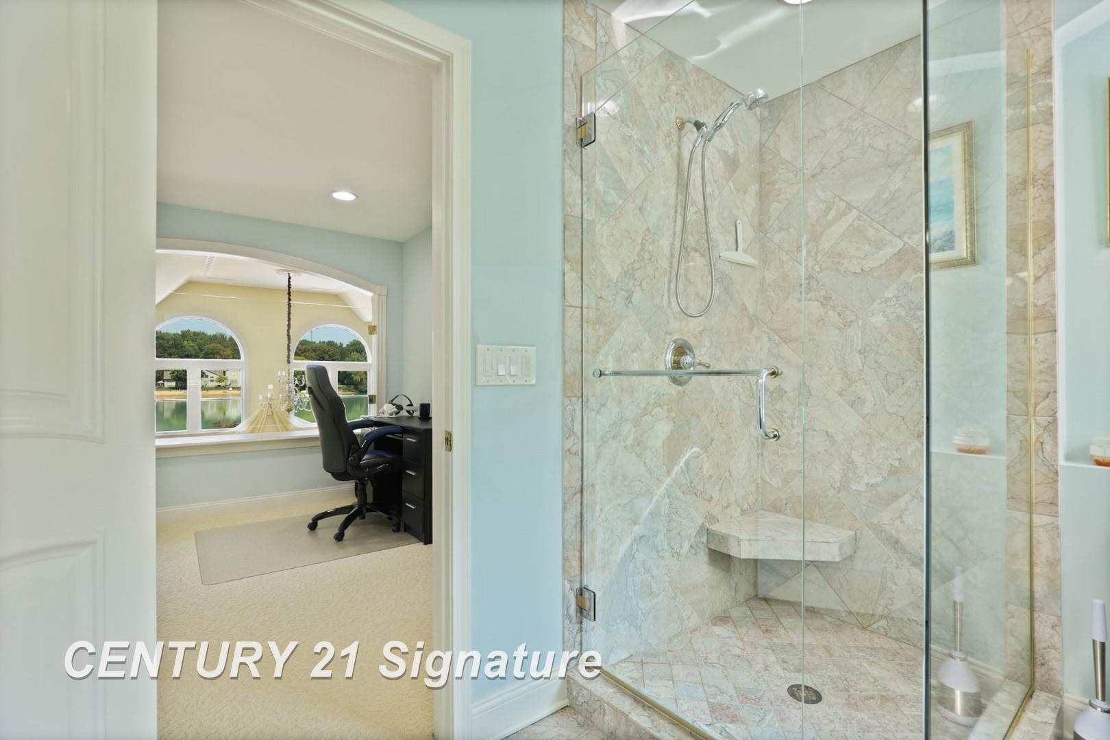 Saginaw, Michigan, 48609, United States, 4 Bedrooms Bedrooms, ,7 BathroomsBathrooms,Residential,For Sale,1980528