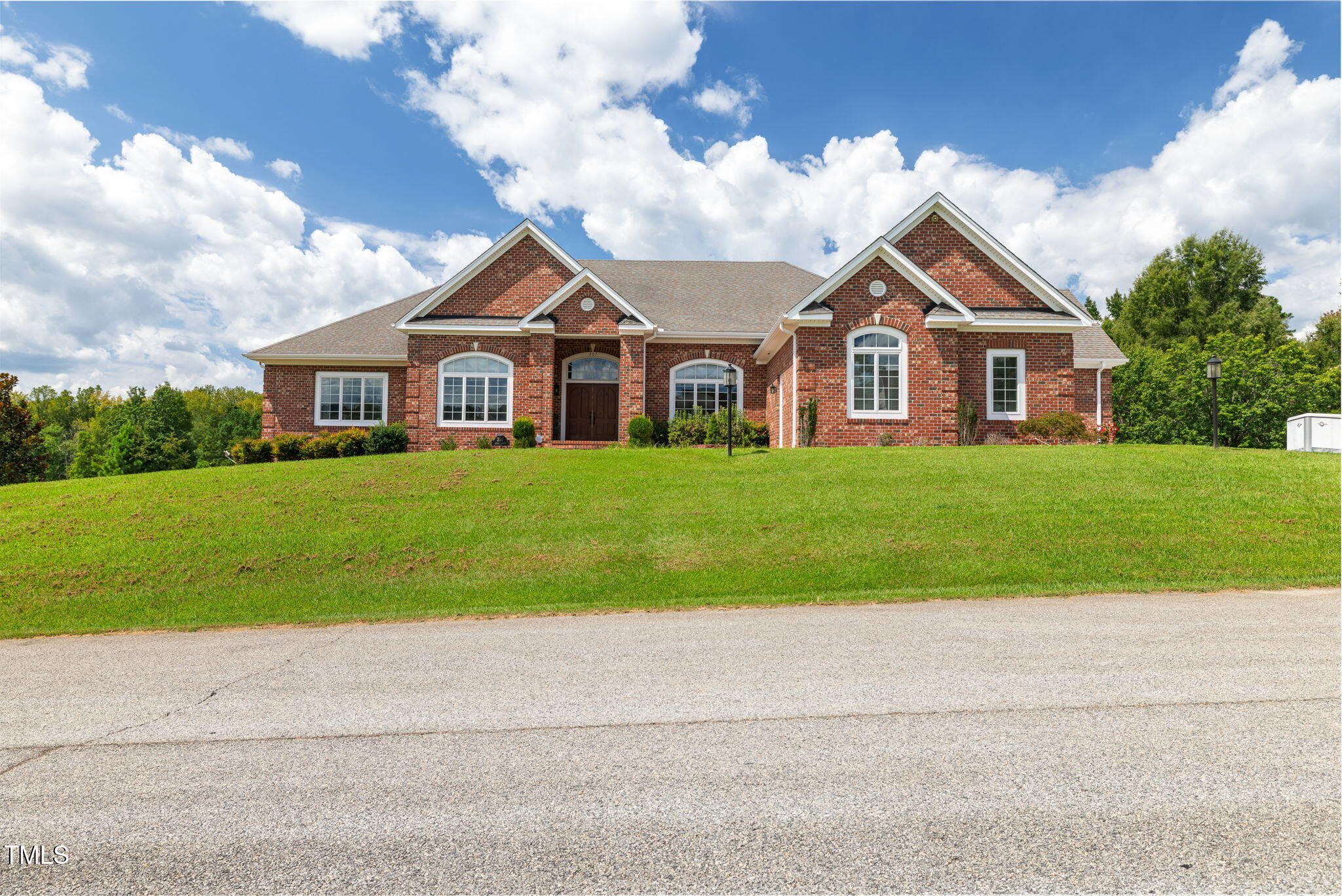 South Hill, Virginia, 23917, United States, 6 Bedrooms Bedrooms, ,5 BathroomsBathrooms,Residential,For Sale,1940439