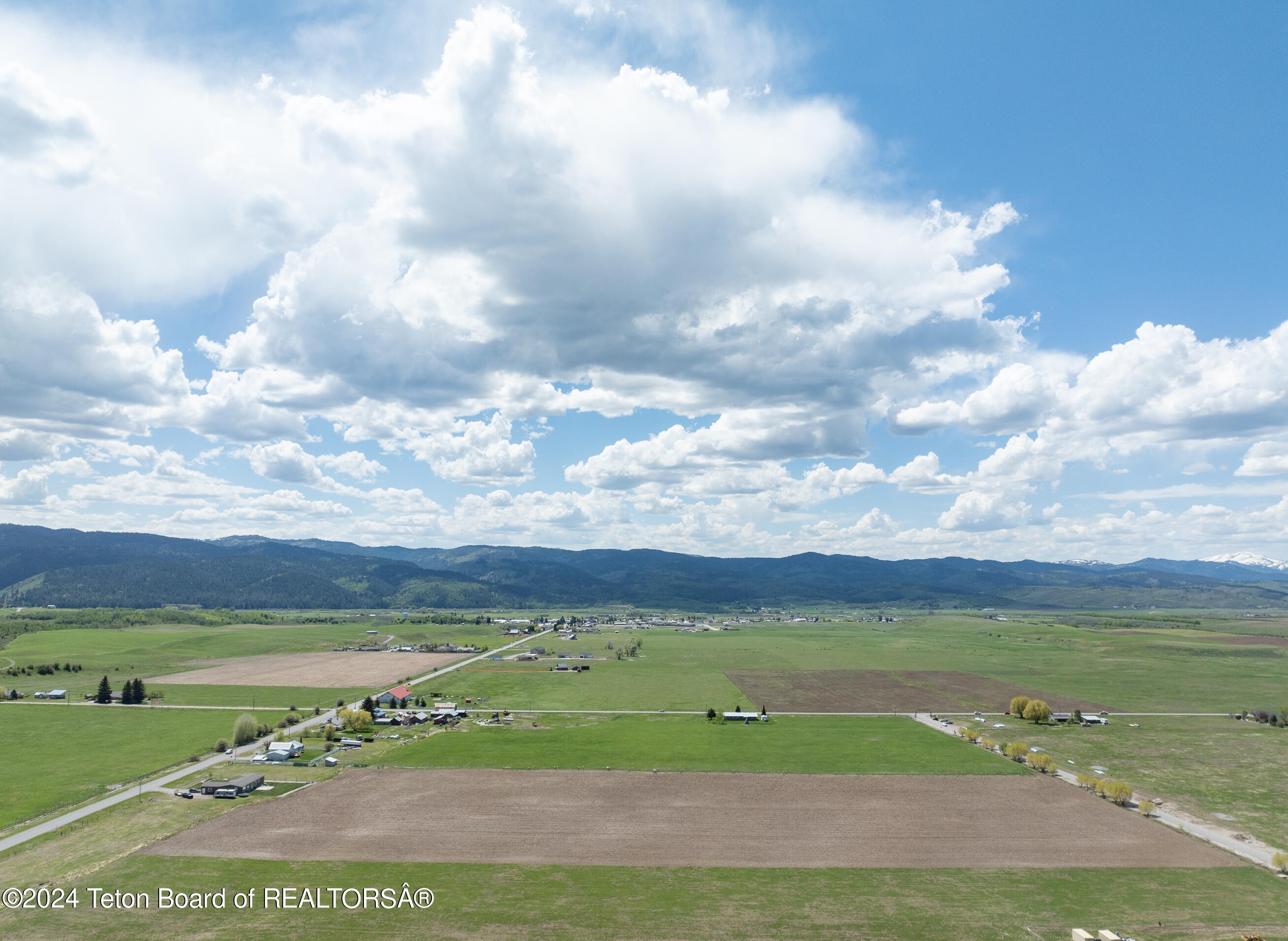 Thayne, Wyoming, 83127, United States, ,Residential,For Sale,1921409