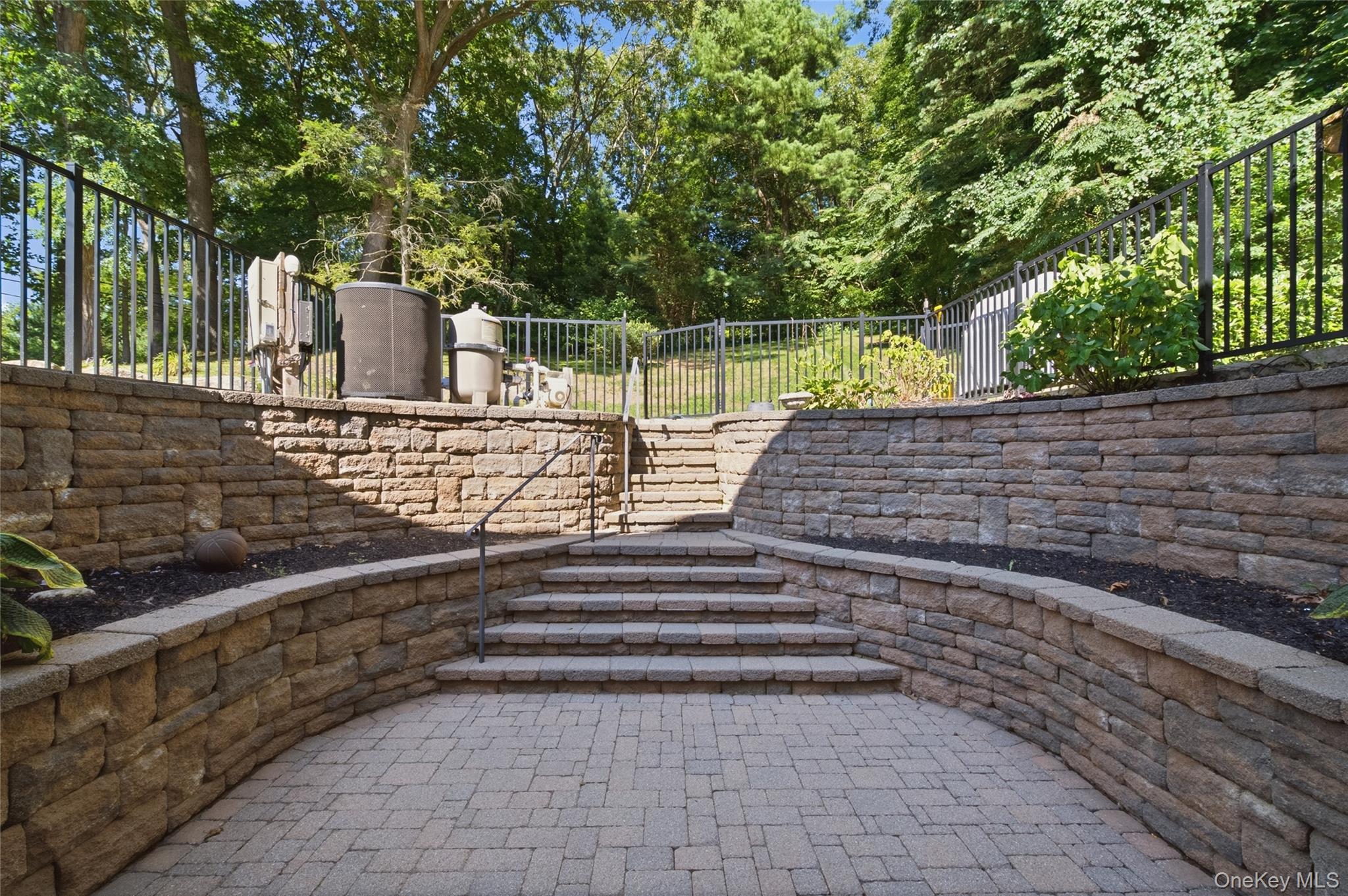  30 Cove Road, Huntington, NY, 11743 - 物件實景