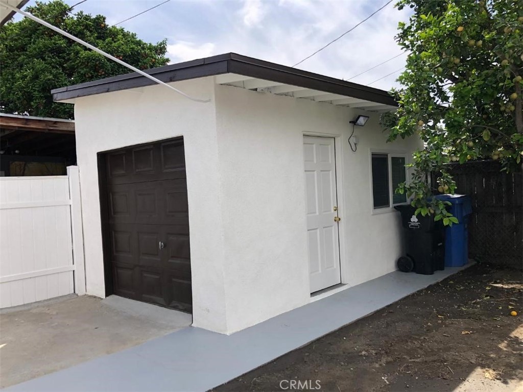 Los Angeles, California, 90044, United States, 2 Bedrooms Bedrooms, ,1 BathroomBathrooms,Residential,For Sale,2031472