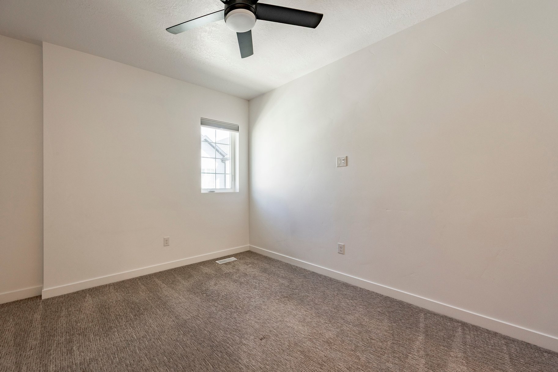  Lovely 4 Bed Modern Townhome with Timp views in East Heber with ADU - 物件實景