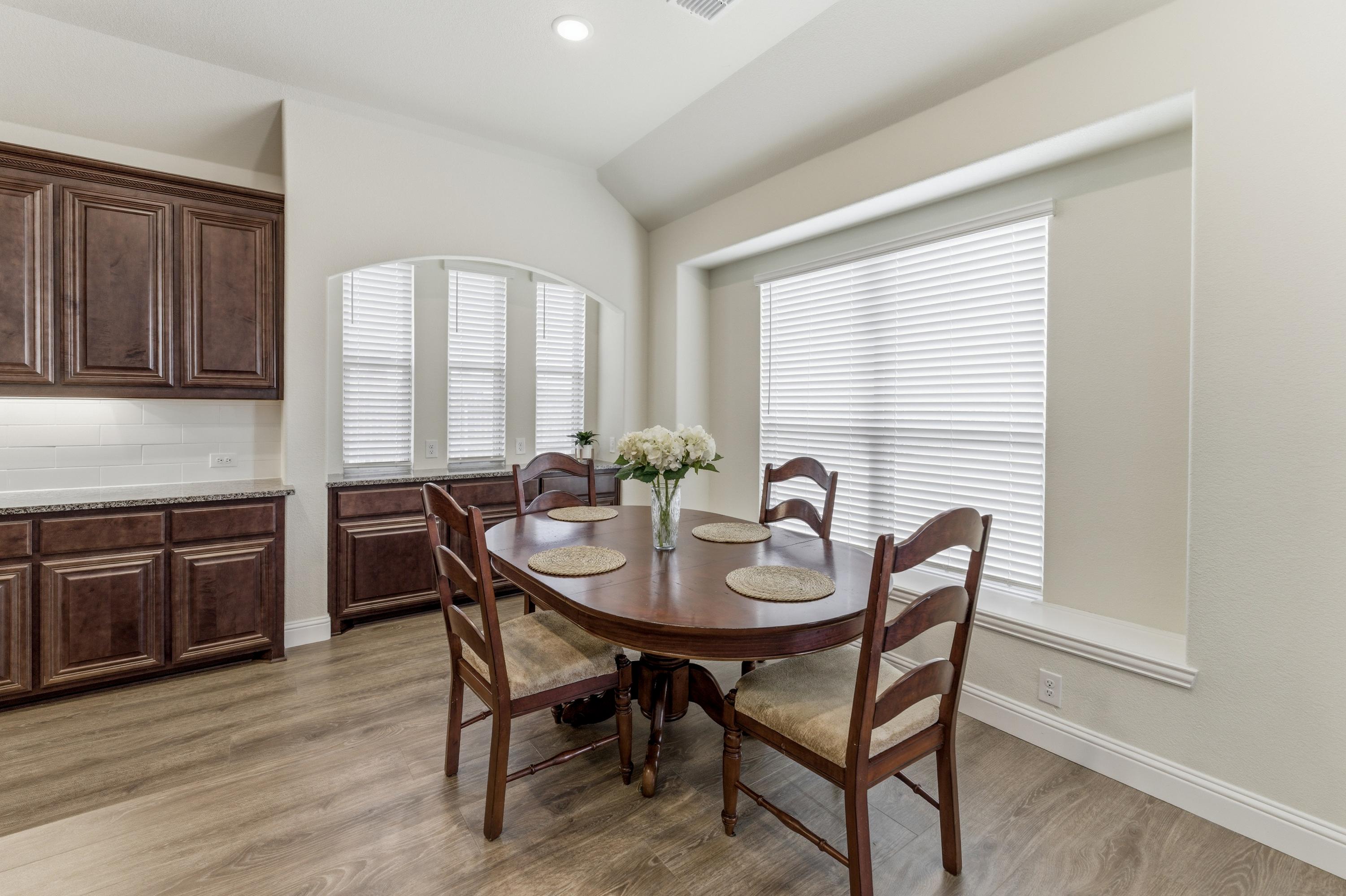  12504 Panther Creek Drive, Godley, TX, 76044 - 物件實景