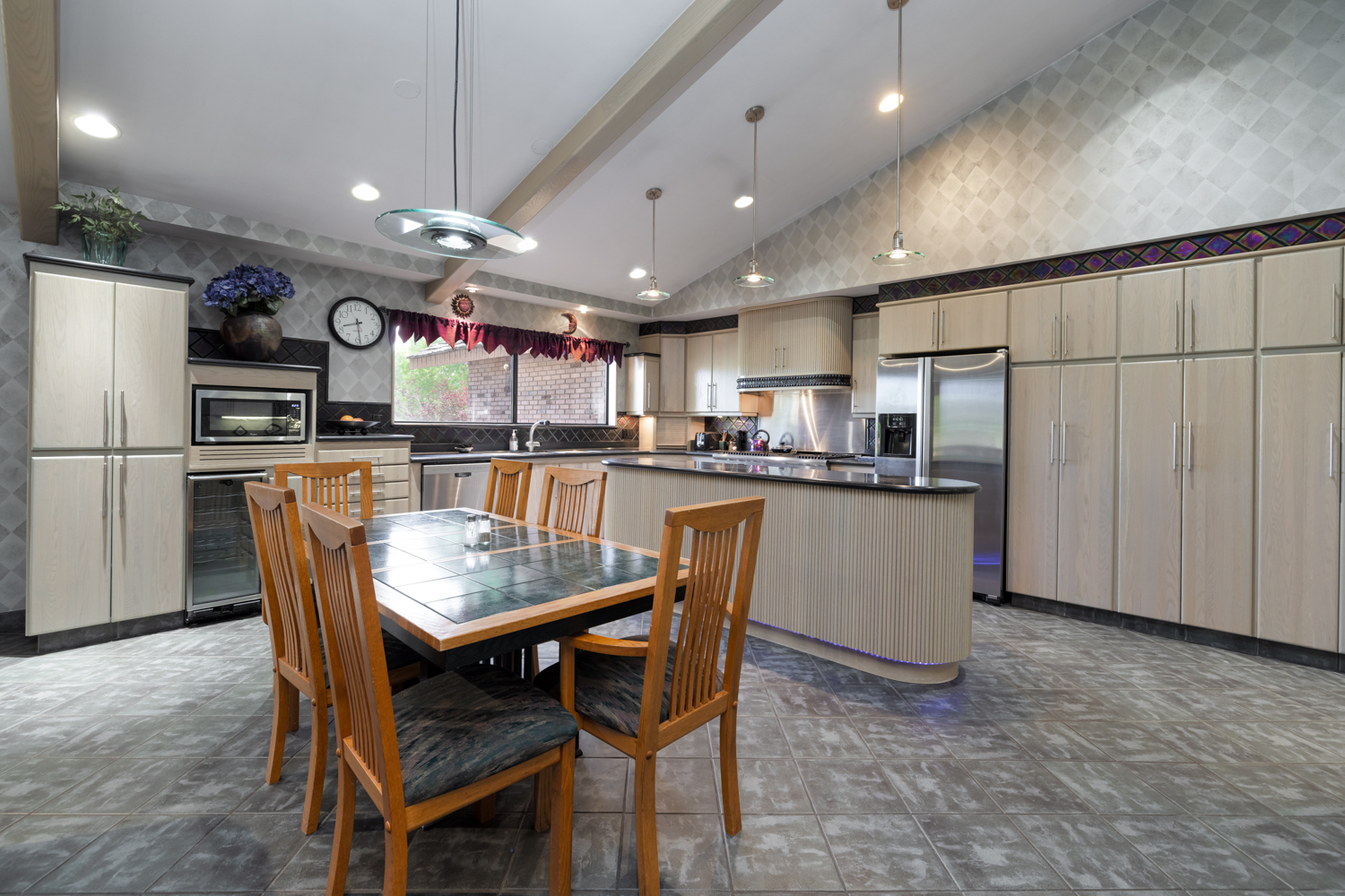 Vernal, Utah, 84078, United States, 3 Bedrooms Bedrooms, ,3 BathroomsBathrooms,Residential,For Sale,2014063