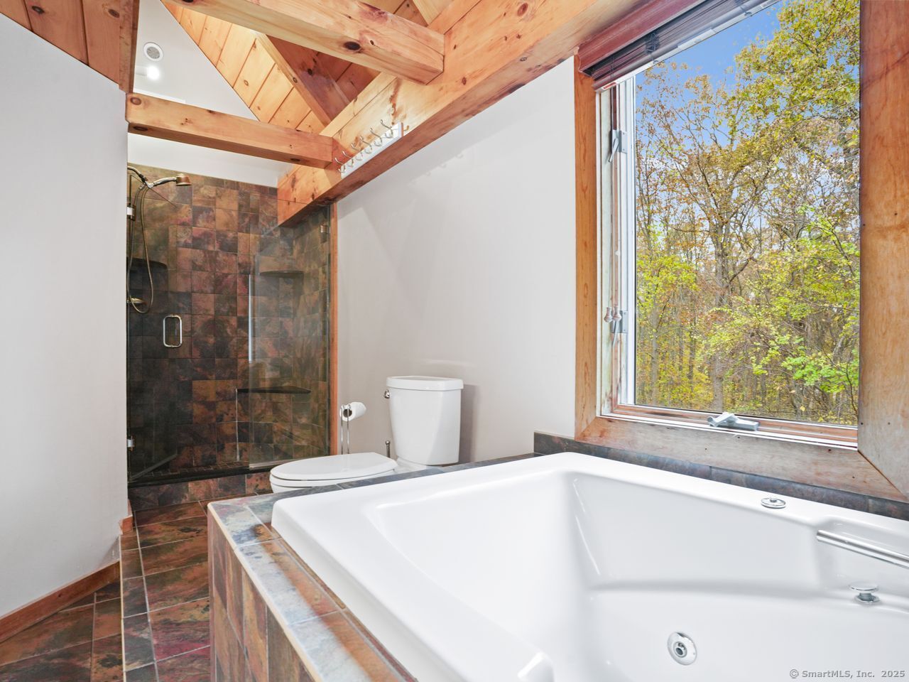 Weston, Connecticut, 06883, United States, 3 Bedrooms Bedrooms, ,3 BathroomsBathrooms,Residential,For Sale,1989360