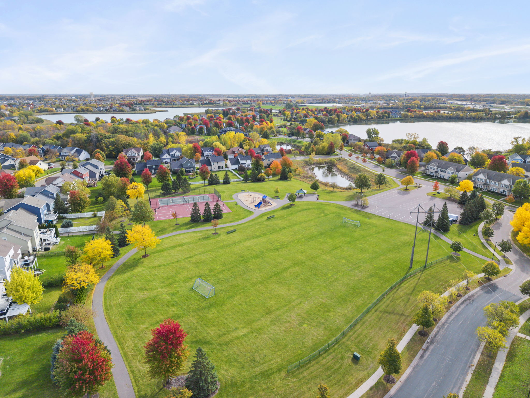  Contemporary Farmhouse Charm in Coveted Towne Lakes - 物件實景