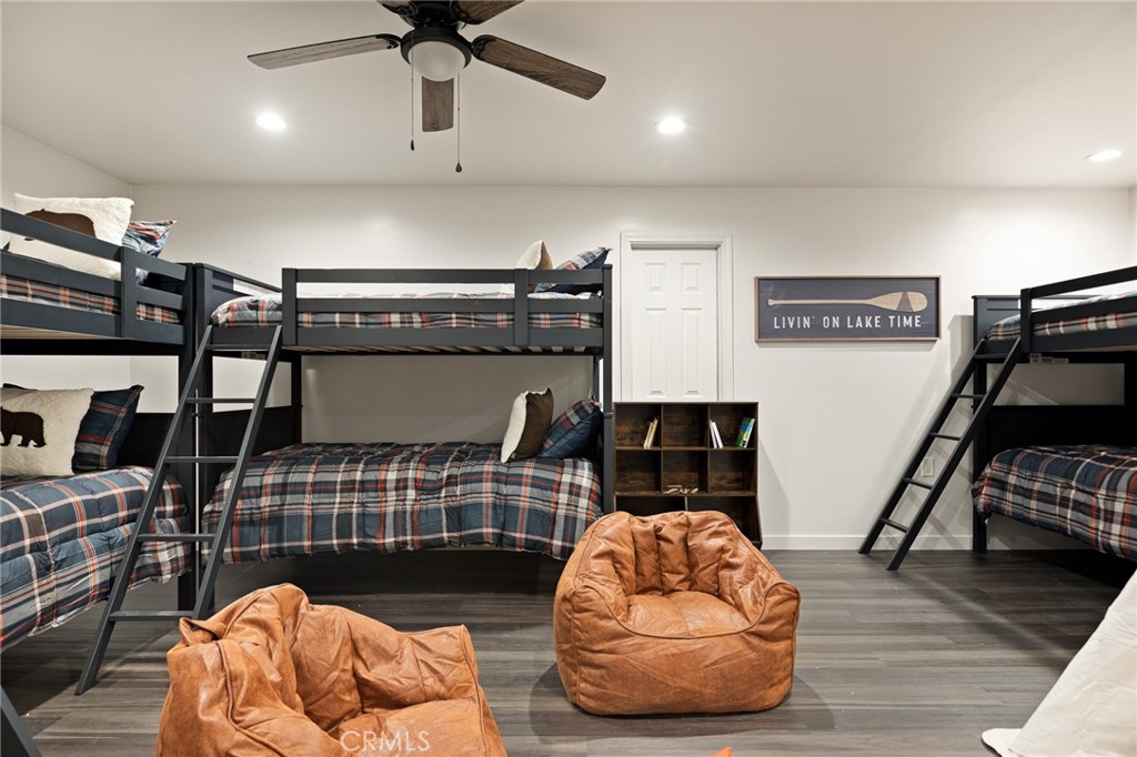 Lake Arrowhead, California, 92352, United States, 4 Bedrooms Bedrooms, ,5 BathroomsBathrooms,Residential,For Sale,1989465