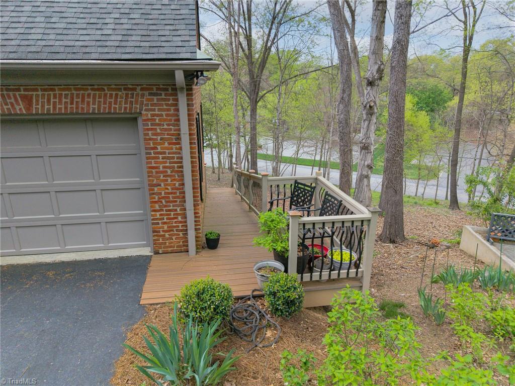 Lexington, North Carolina, 27292, United States, 3 Bedrooms Bedrooms, ,3 BathroomsBathrooms,Residential,For Sale,1925490