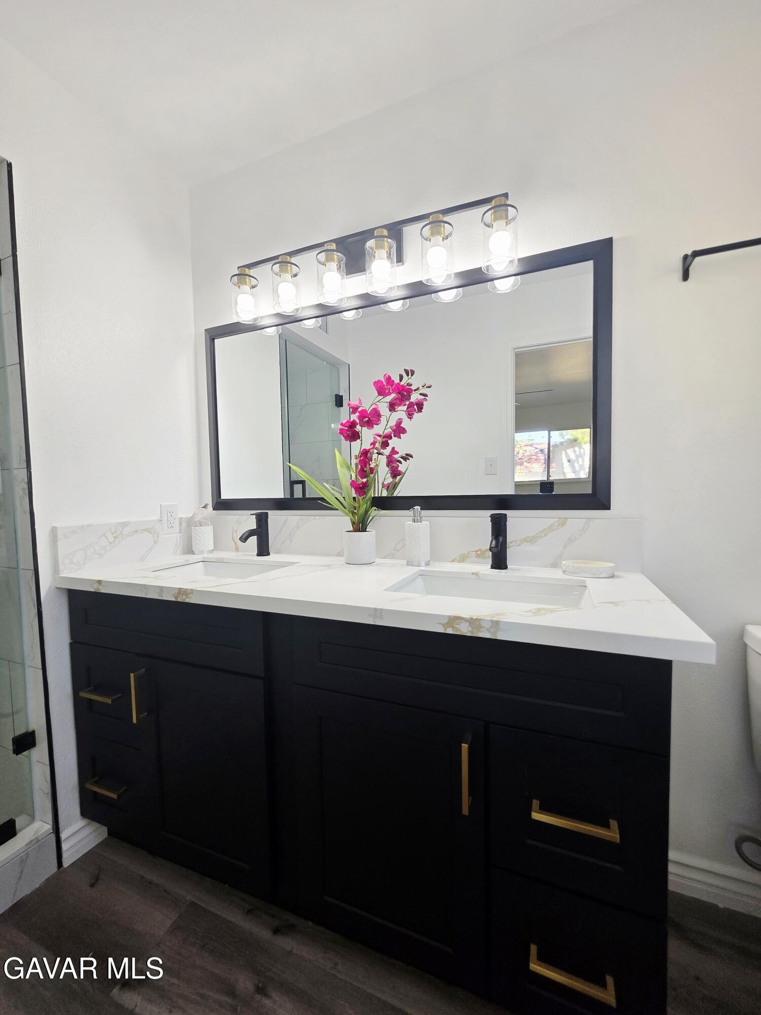 Lancaster, California, 93536, United States, 3 Bedrooms Bedrooms, ,2 BathroomsBathrooms,Residential,For Sale,1992417