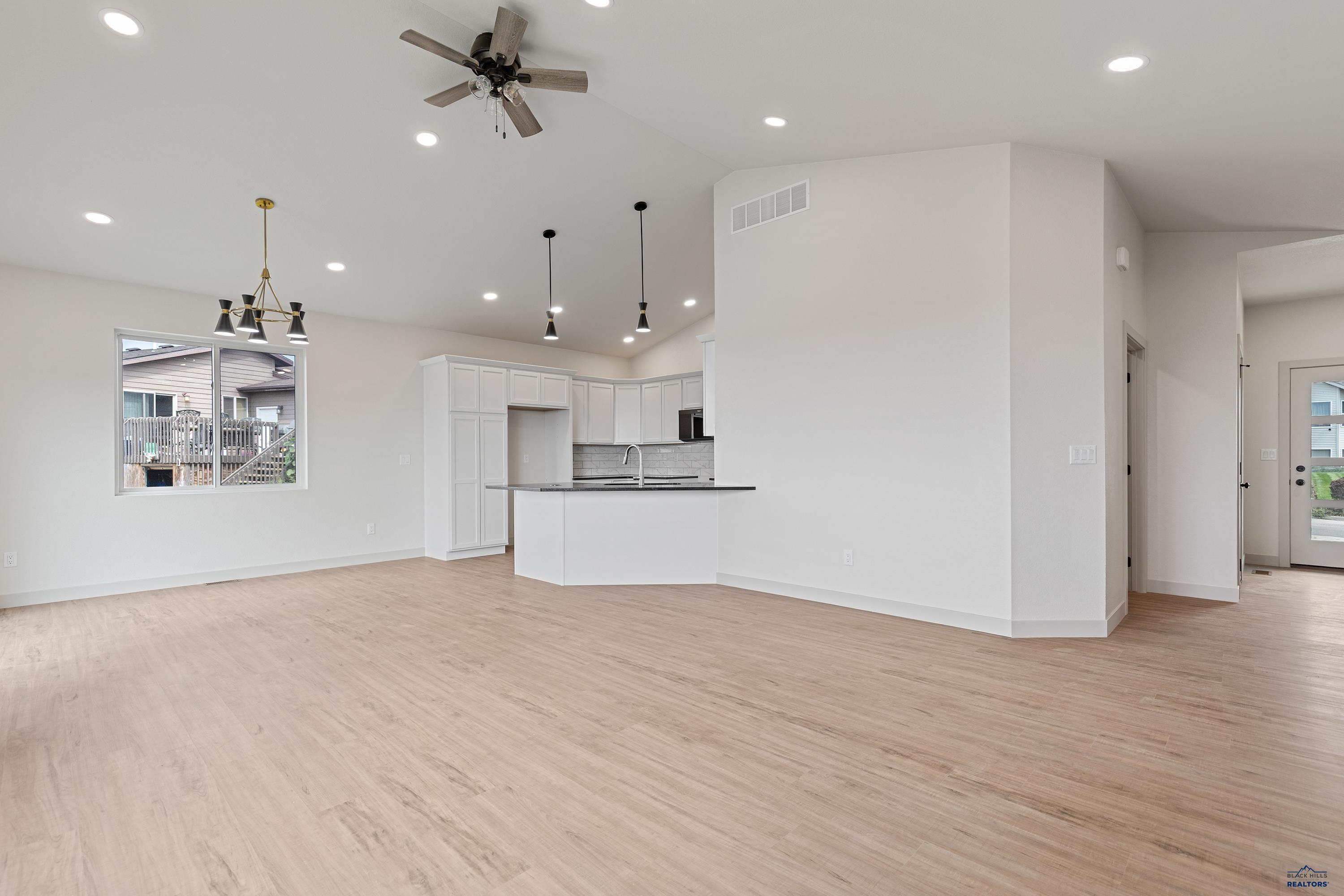 Rapid City, South Dakota, 57703, United States, 4 Bedrooms Bedrooms, ,3 BathroomsBathrooms,Residential,For Sale,1947001