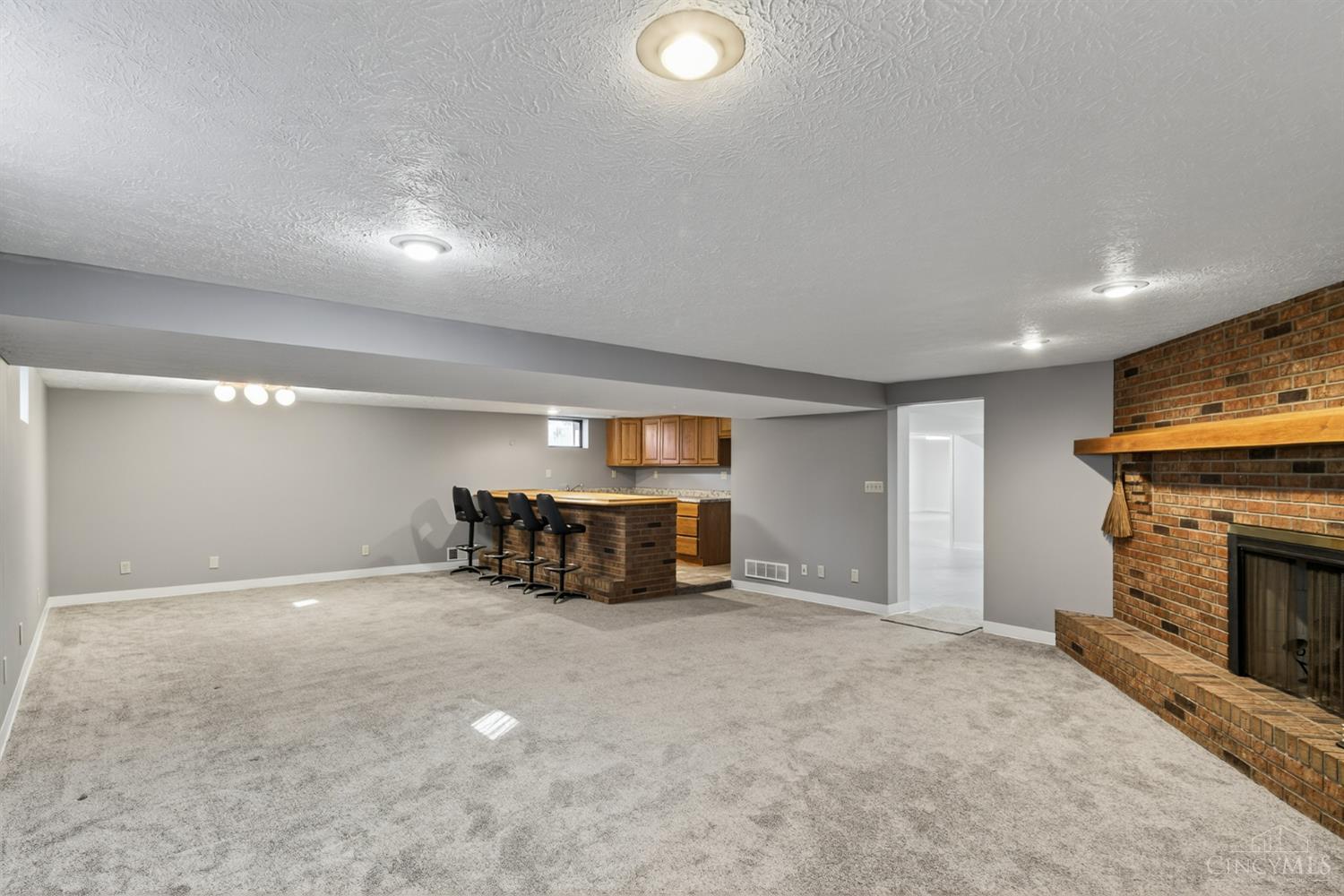 Madeira, Ohio, 45243, United States, 3 Bedrooms Bedrooms, ,2 BathroomsBathrooms,Residential,For Sale,1971231