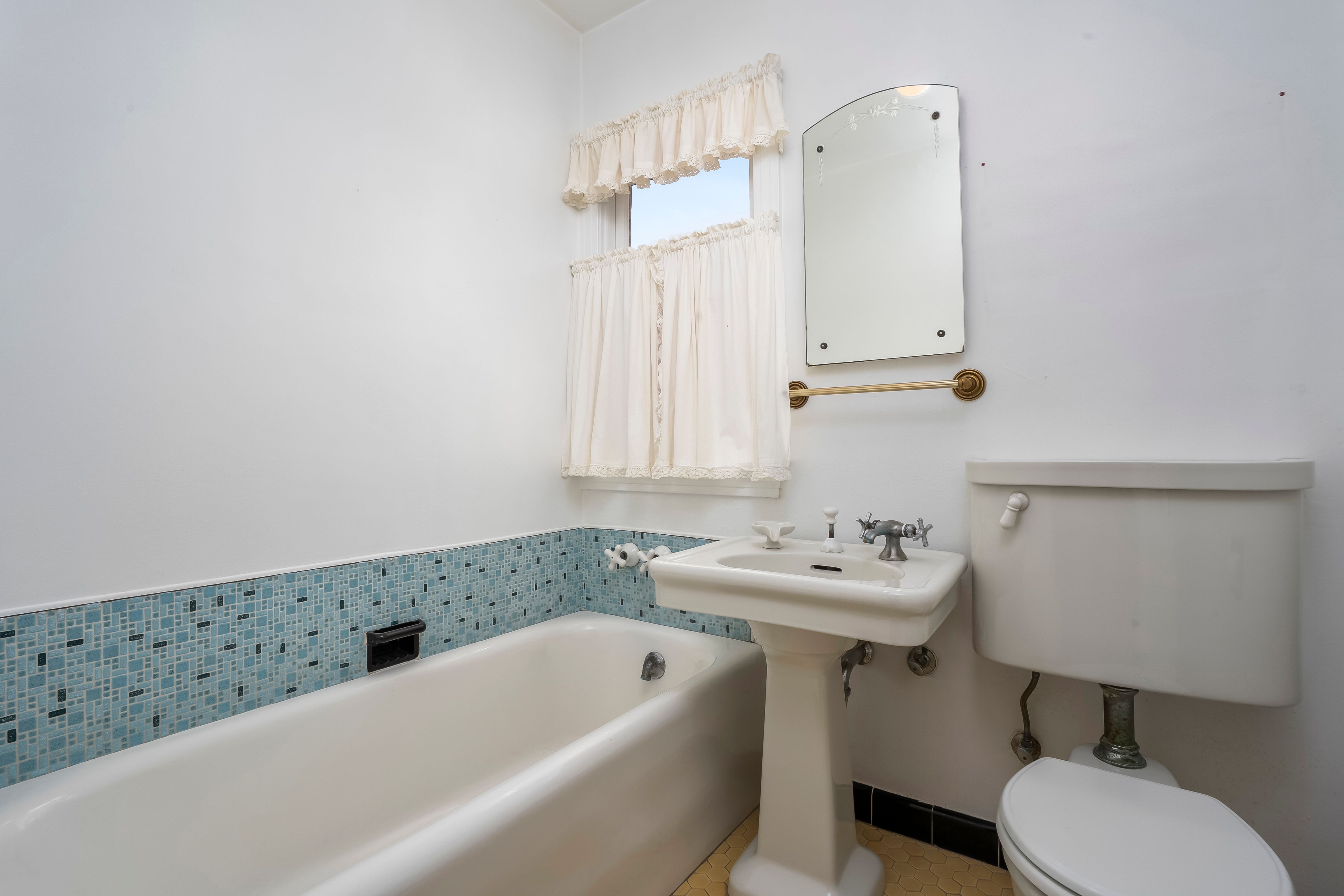  3702 Lotus Drive, San Diego, CA 92106 - 物件實景
