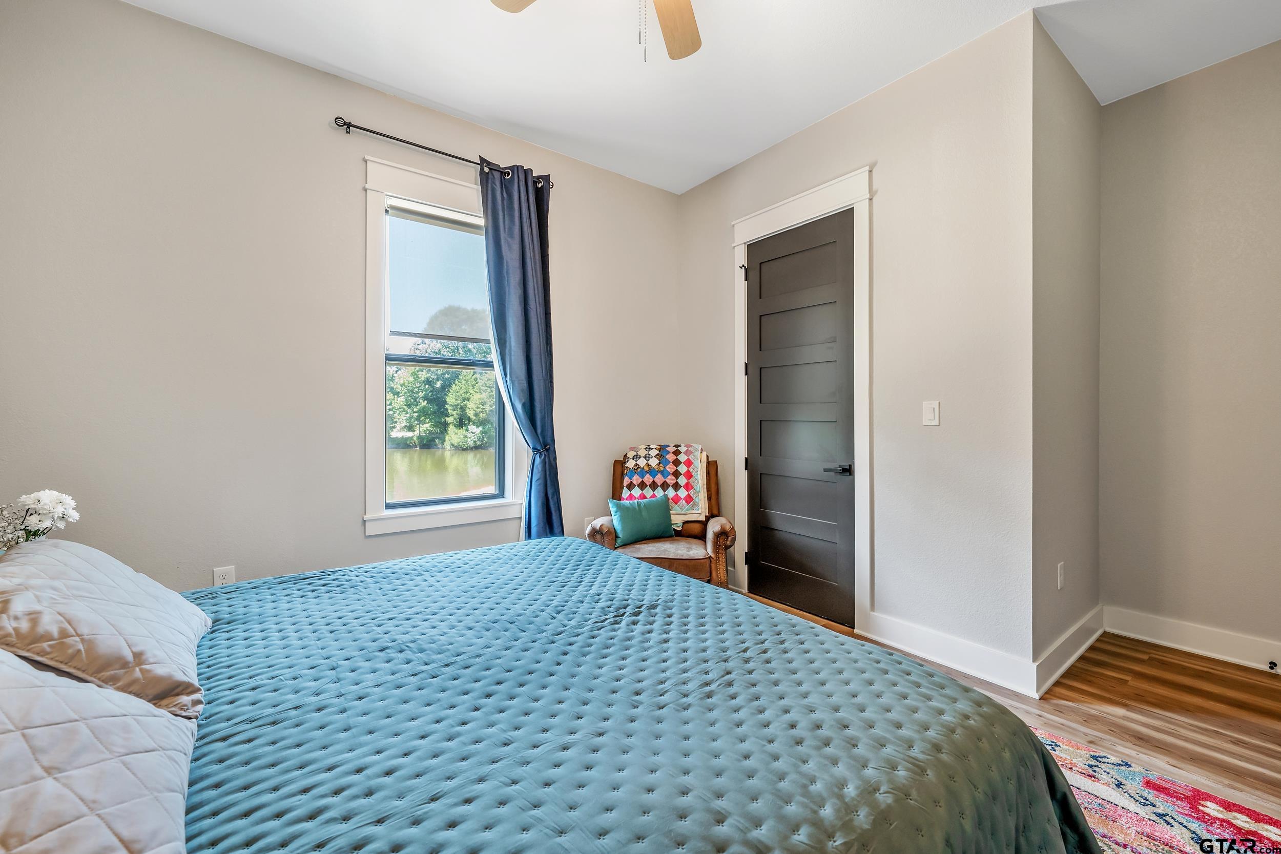 Mineola, Texas, 75773, United States, 3 Bedrooms Bedrooms, ,3 BathroomsBathrooms,Residential,For Sale,1951277