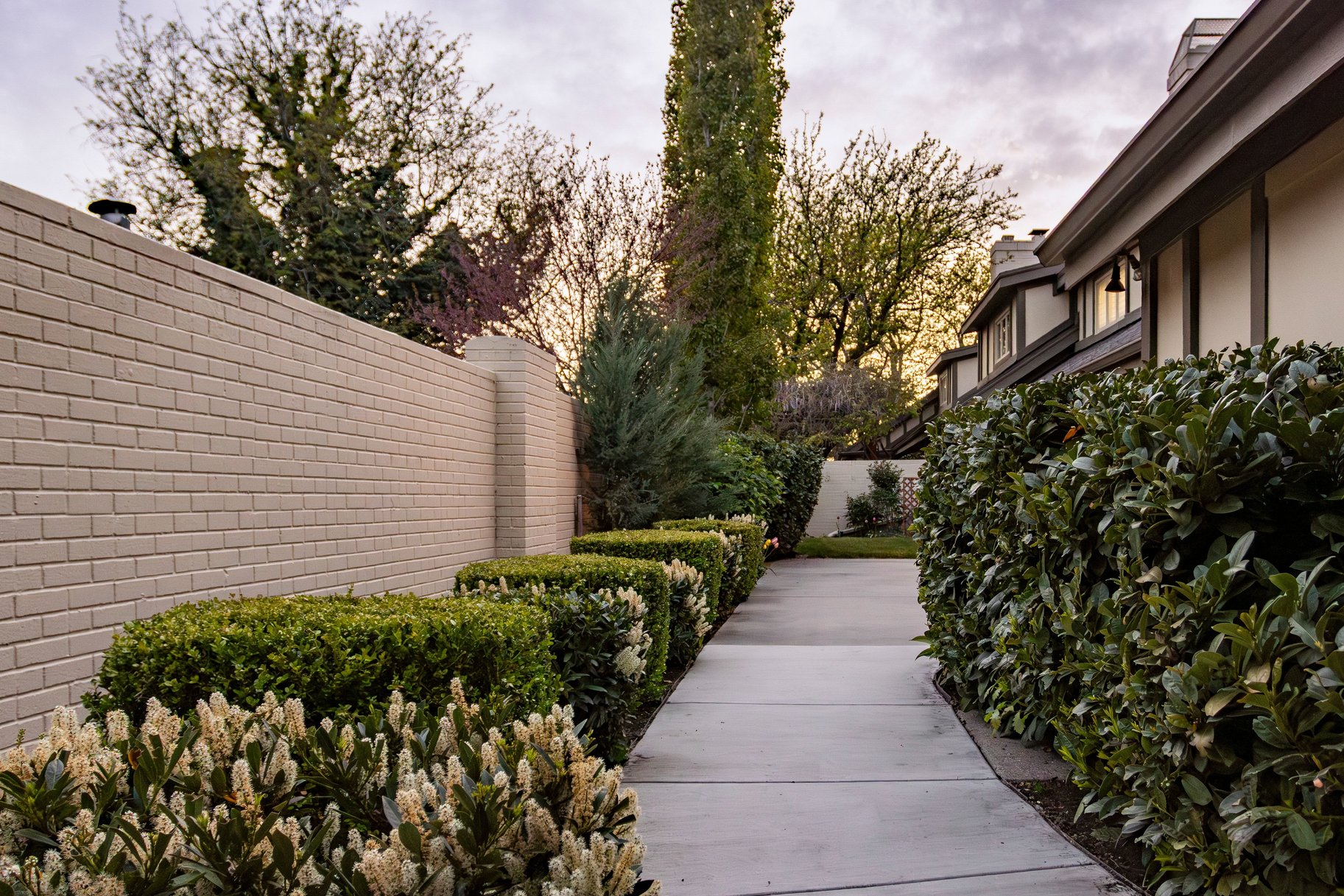  A Large Home in a Sought-After Private Community in East Millcreek - 物件實景