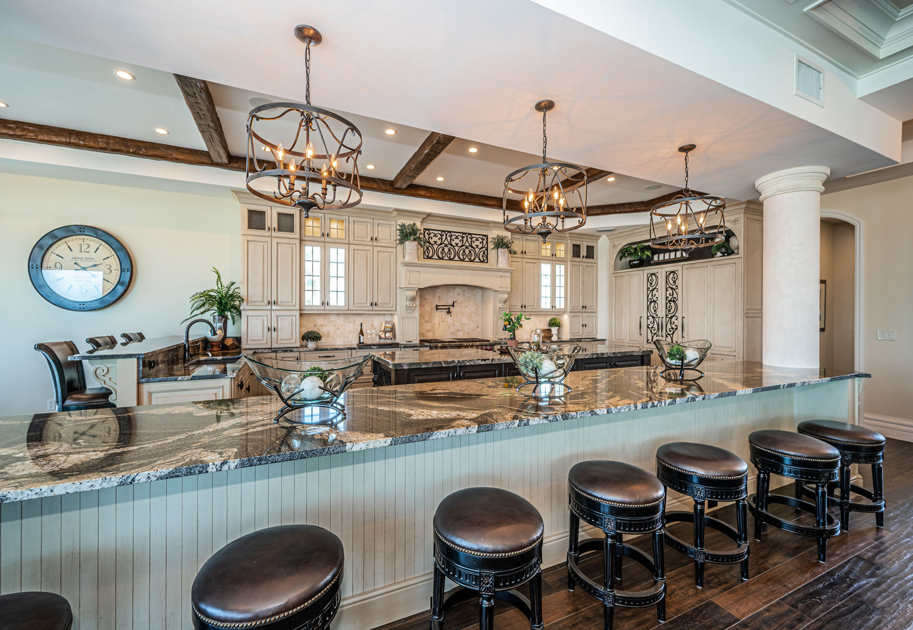 Redington Shores, Florida, 33708, United States, 5 Bedrooms Bedrooms, ,6 BathroomsBathrooms,Residential,For Sale,1921894