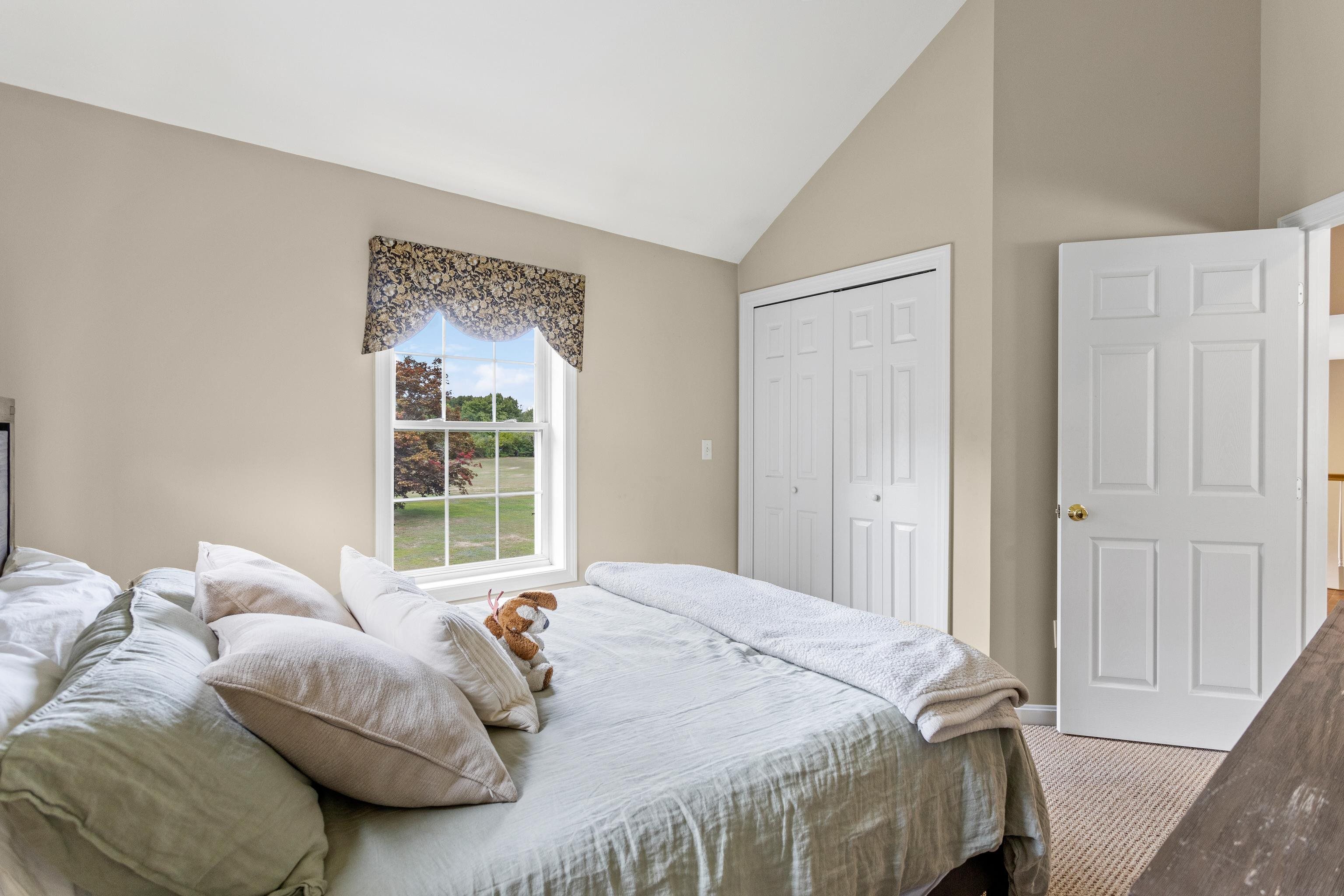 Pelham, New Hampshire, 03076, United States, 4 Bedrooms Bedrooms, ,3 BathroomsBathrooms,Residential,For Sale,1937373