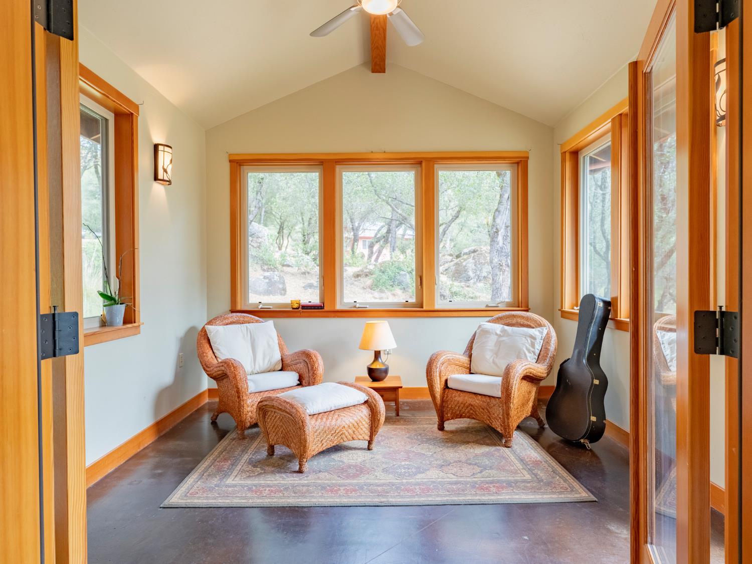 Nevada City, California, 95959, United States, 3 Bedrooms Bedrooms, ,3 BathroomsBathrooms,Residential,For Sale,1987910