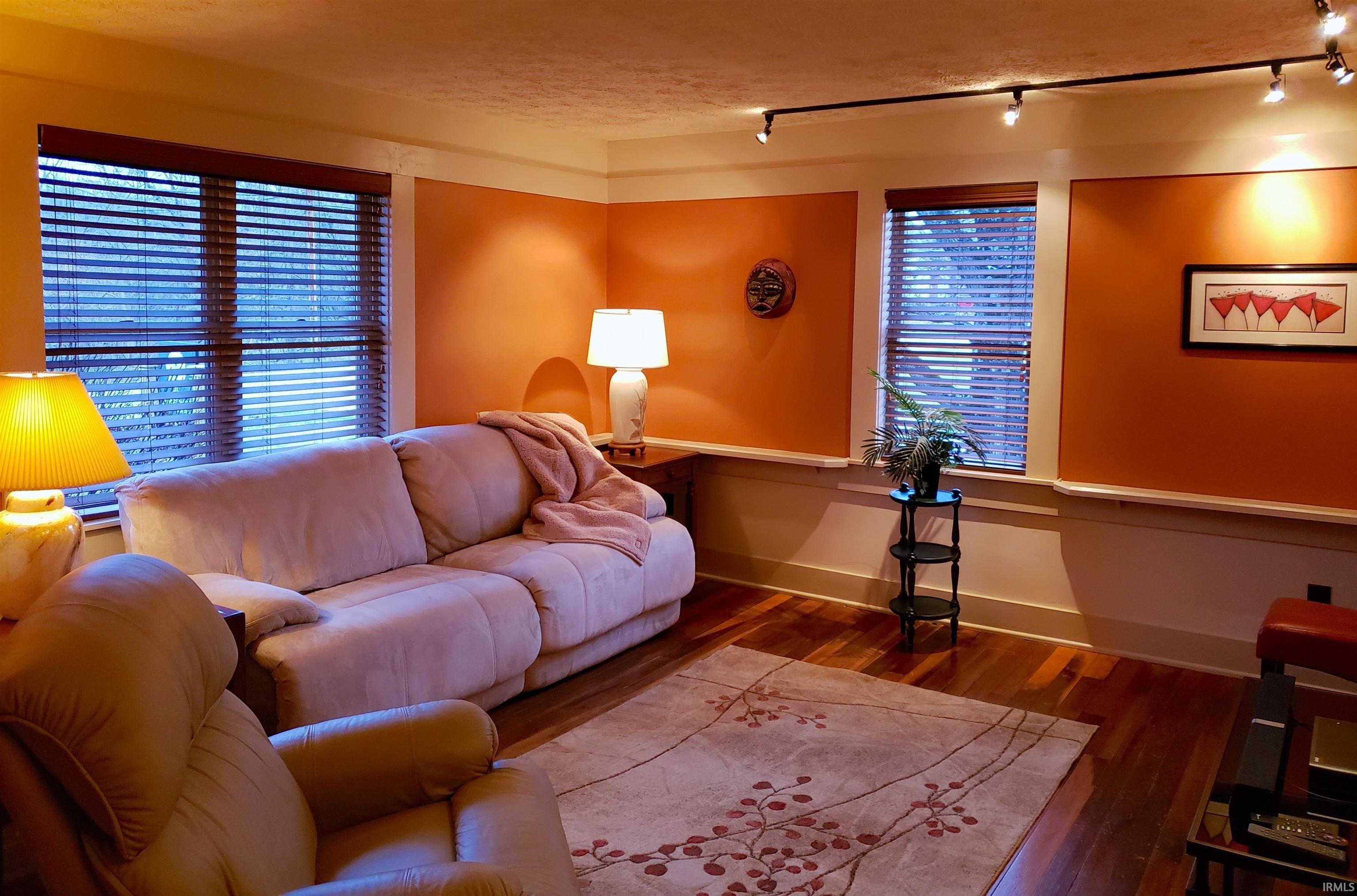 Bloomington, Indiana, 47408, United States, 2 Bedrooms Bedrooms, ,5 BathroomsBathrooms,Residential,For Sale,2009264