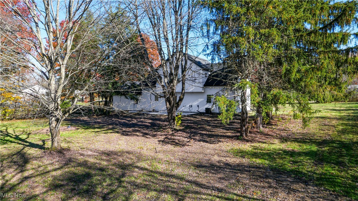 Aurora, Ohio, 44202, United States, 4 Bedrooms Bedrooms, ,4 BathroomsBathrooms,Residential,For Sale,1988117