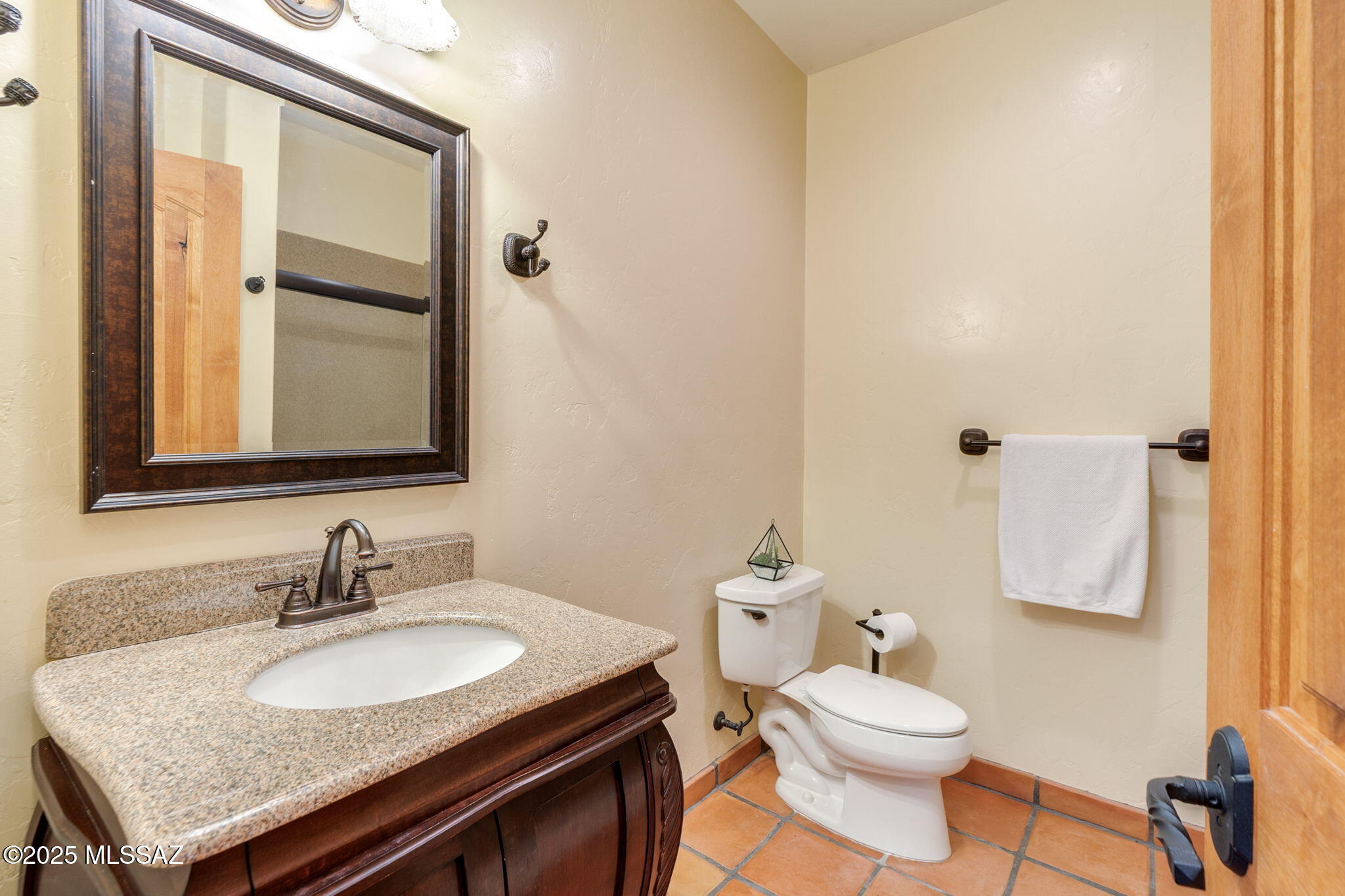 Sonoita, Arizona, 85637, United States, 2 Bedrooms Bedrooms, ,2 BathroomsBathrooms,Residential,For Sale,1882776