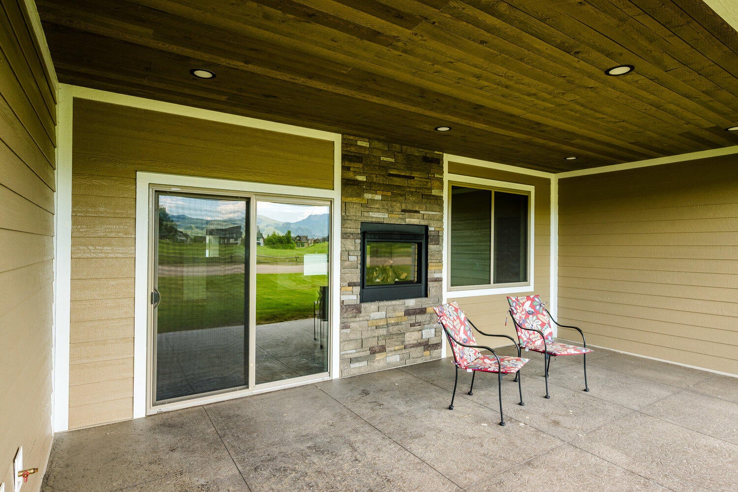 Sheridan, Wyoming, 82801, United States, 4 Bedrooms Bedrooms, ,3 BathroomsBathrooms,Residential,For Sale,1981646