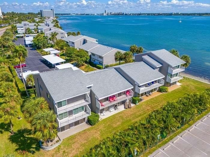 CLEARWATER BEACH, Florida, 33767, United States, 2 Bedrooms Bedrooms, ,2 BathroomsBathrooms,Residential,For Sale,1977587