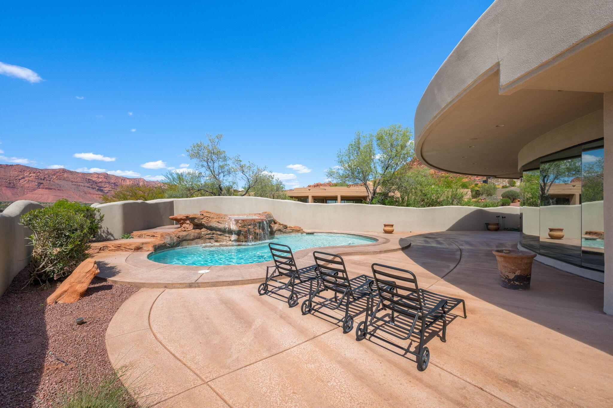 St George, Utah, 84770, United States, 4 Bedrooms Bedrooms, ,5 BathroomsBathrooms,Residential,For Sale,1976696
