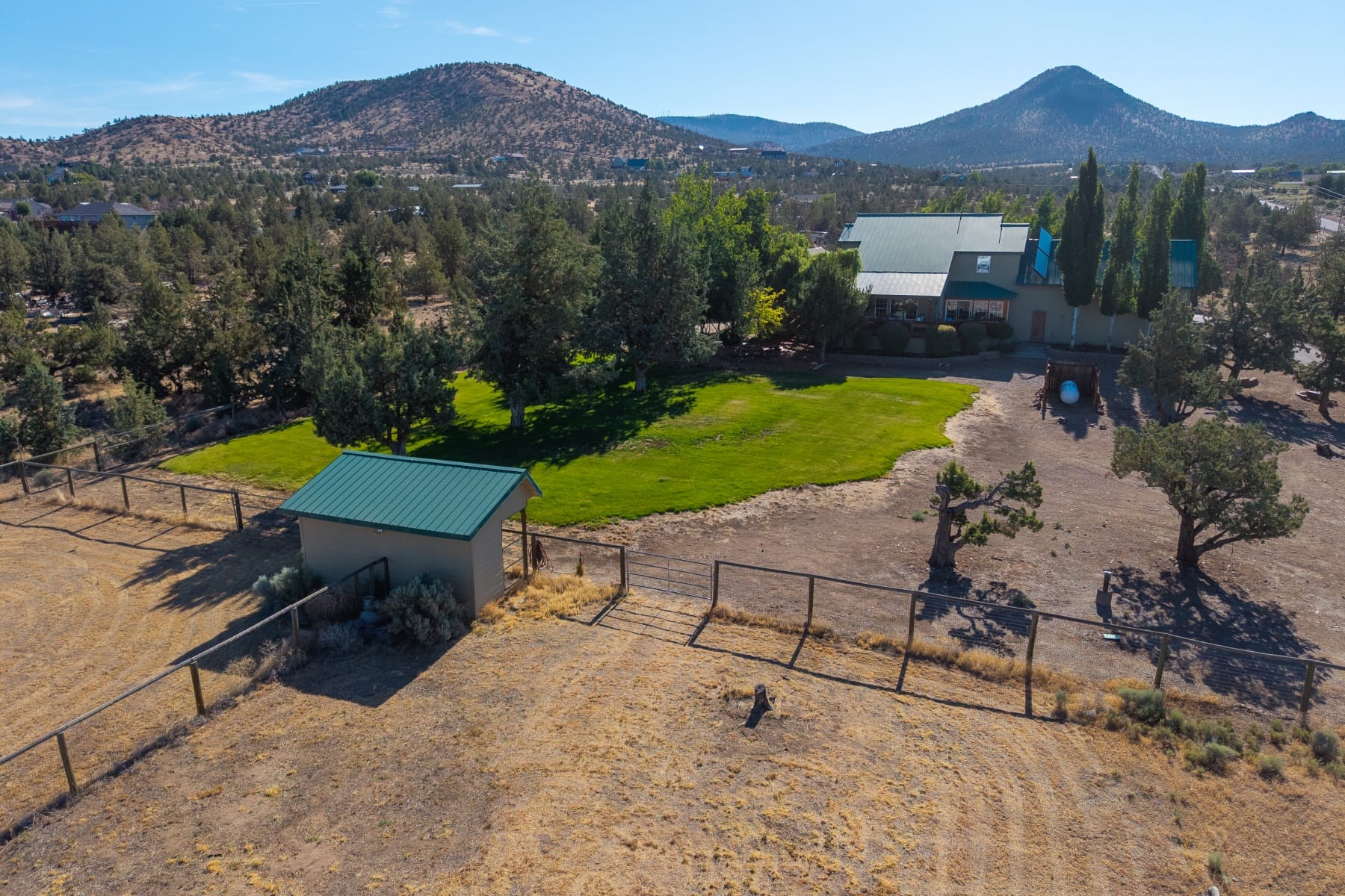  15555 SW Hahlen Avenue Powell Butte, OR 97753 - 物件實景
